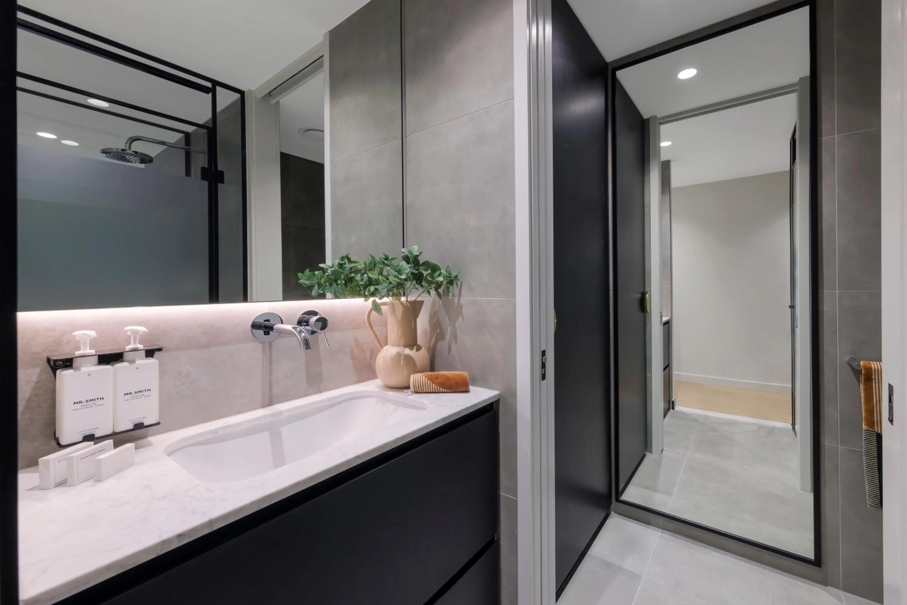 Shower in Veriu Collingwood