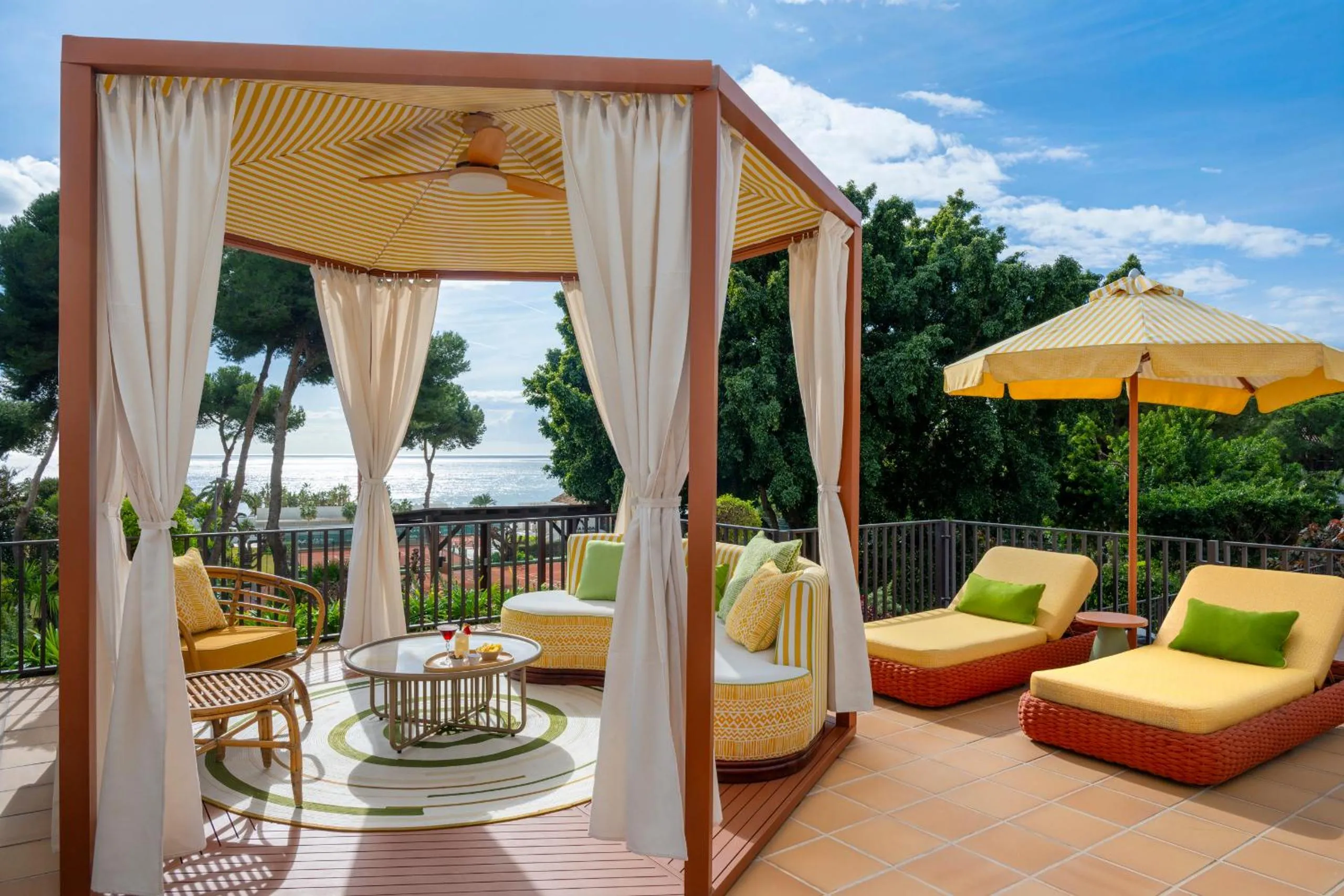 Patio in Don Carlos Marbella