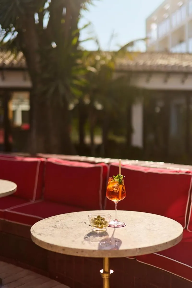 Restaurant/places to eat in Don Carlos Marbella