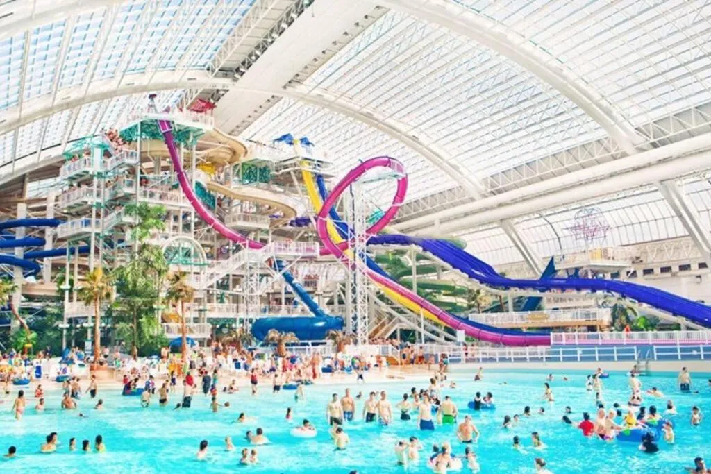 Nearby landmark in Bright Luxe Condo, AC, Top Floor, King Bed, Balcony!