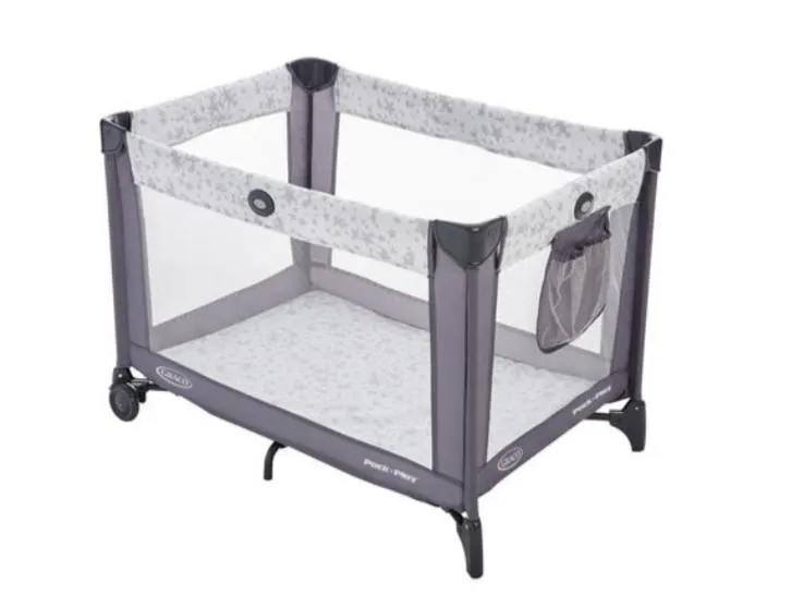 Bed in Peaceful Oasis Condo, AC, Top Floor, Secure UG Parking, Balcony, King Bed!