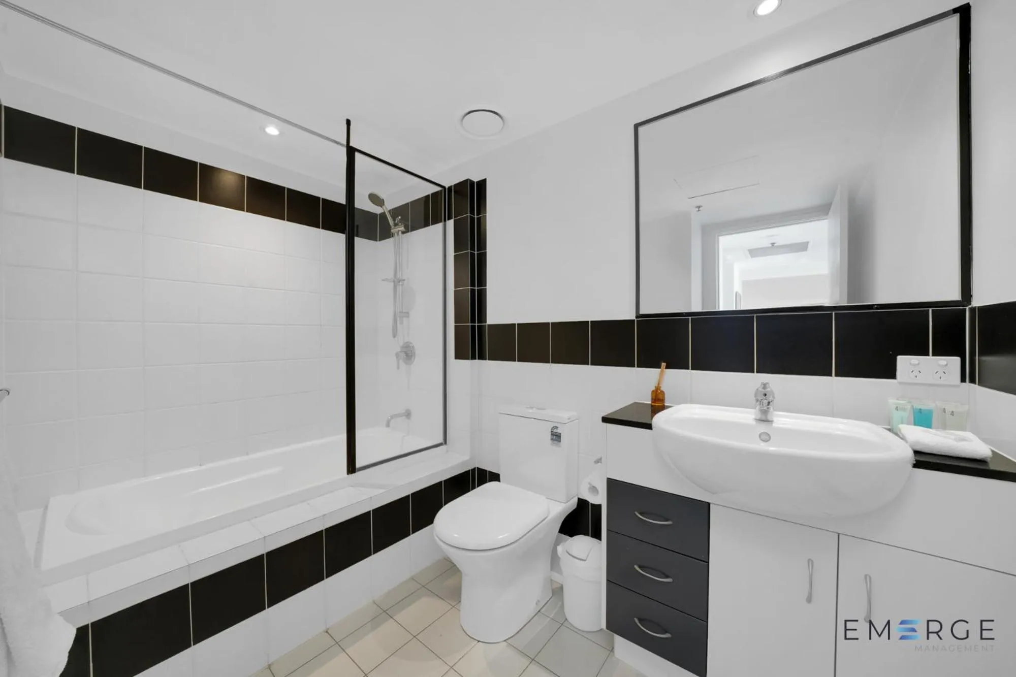 Bathroom in Ipanema Holiday Resort