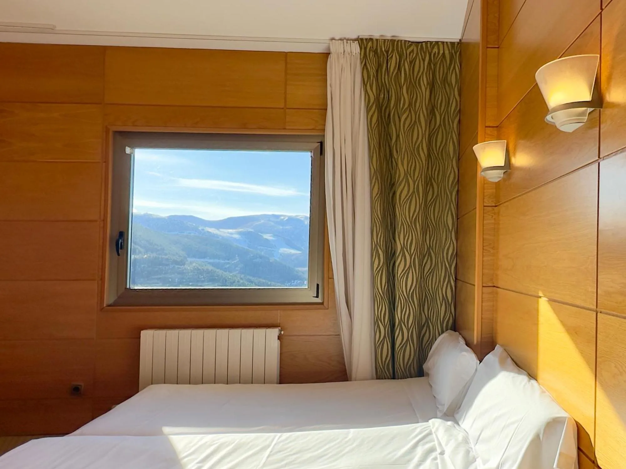 View (from property/room), Bed in Hotel & Spa La Collada