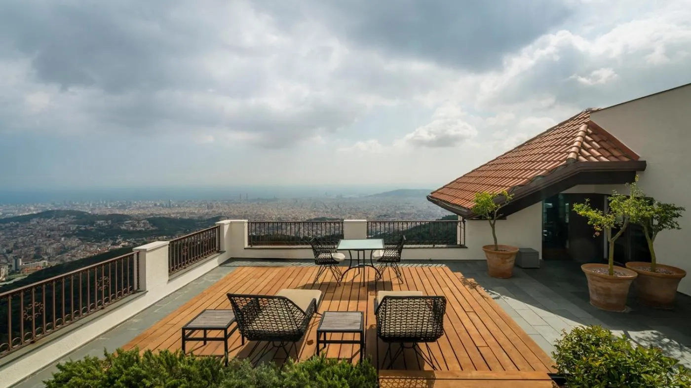 Balcony/Terrace in Gran Hotel La Florida G.L Monumento