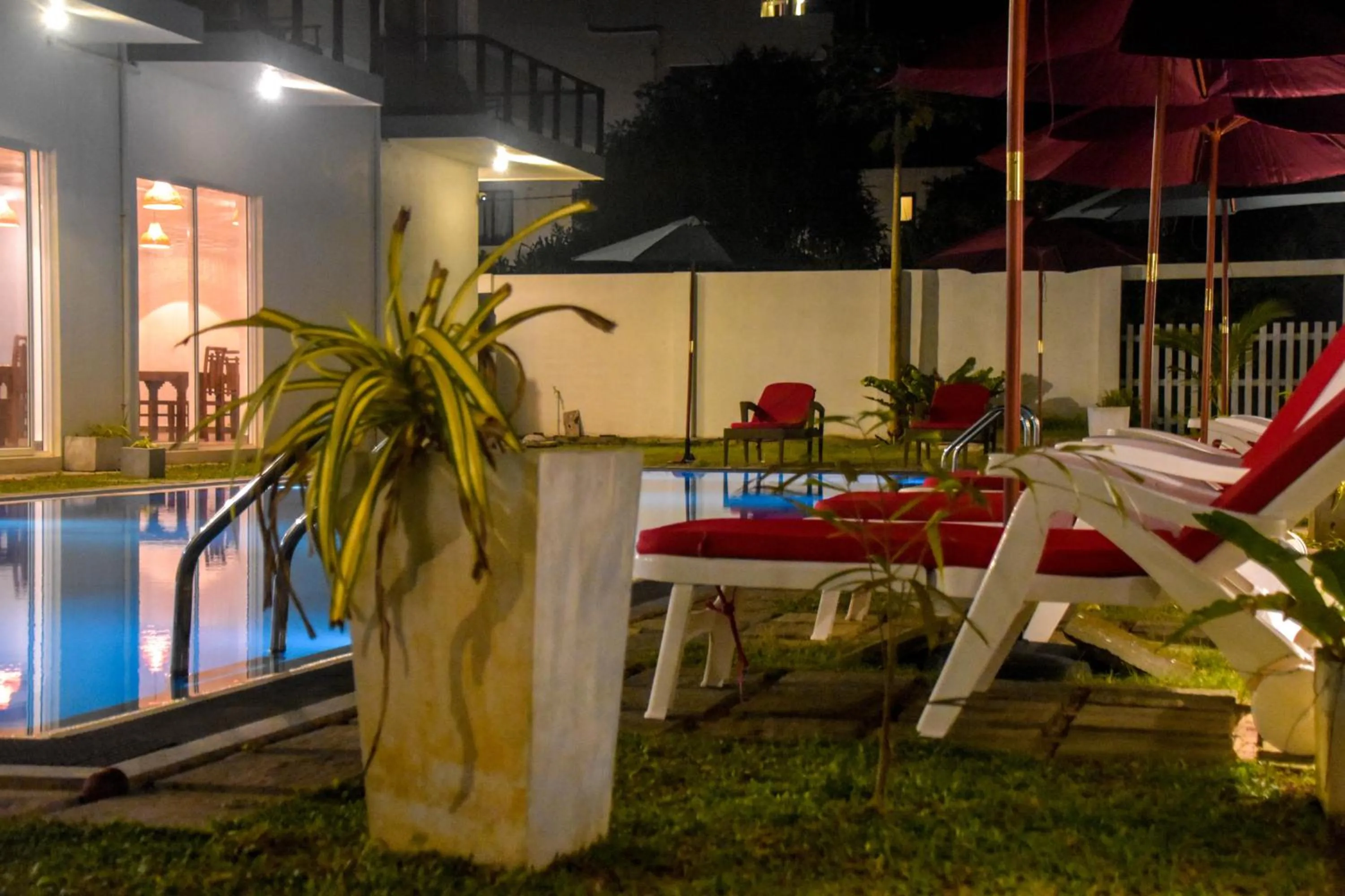 Night in ARA Beach Resort Mirissa