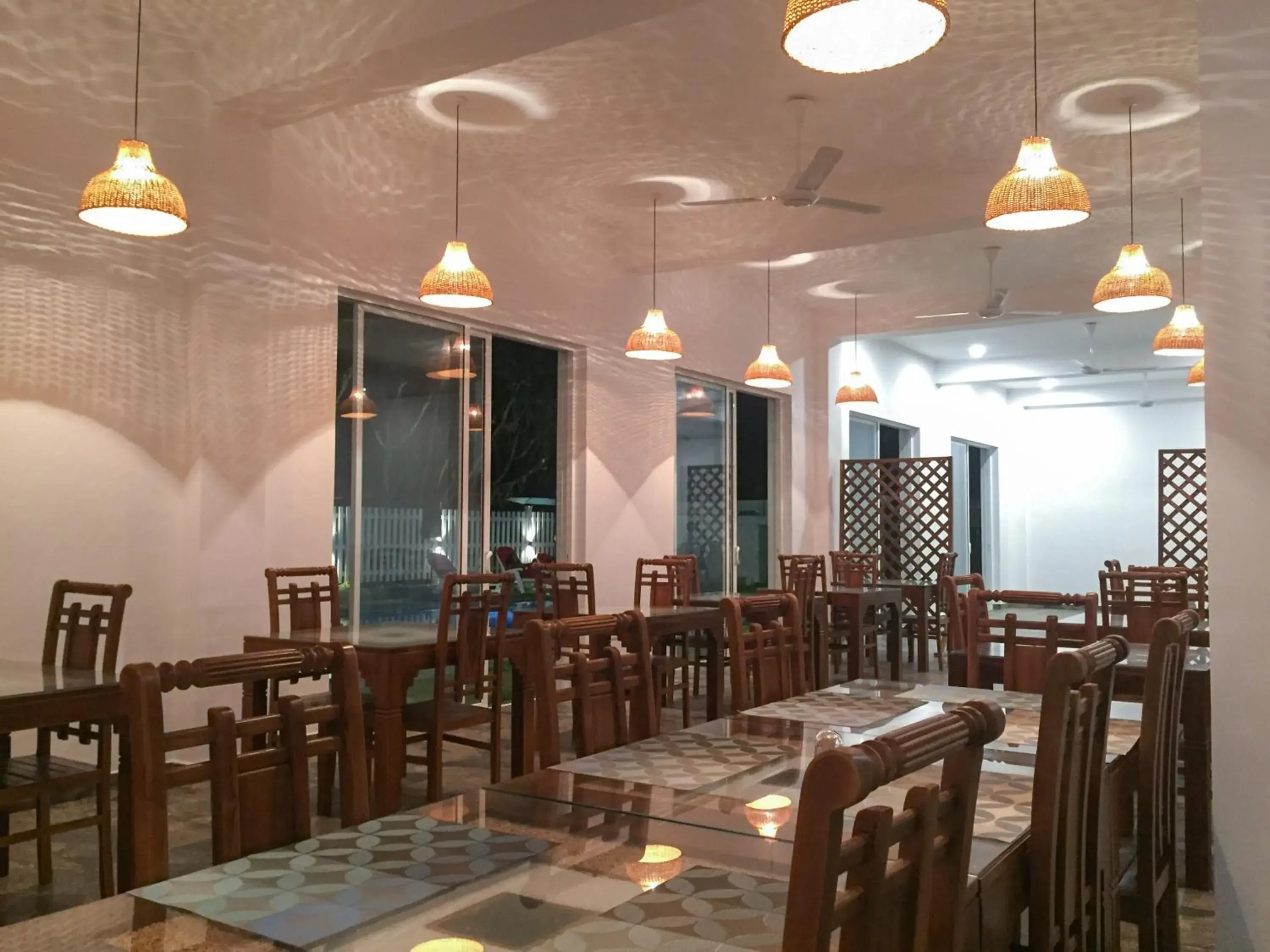 Restaurant/places to eat in ARA Beach Resort Mirissa Restaurant/places to eat in ARA Beach Resort Mirissa