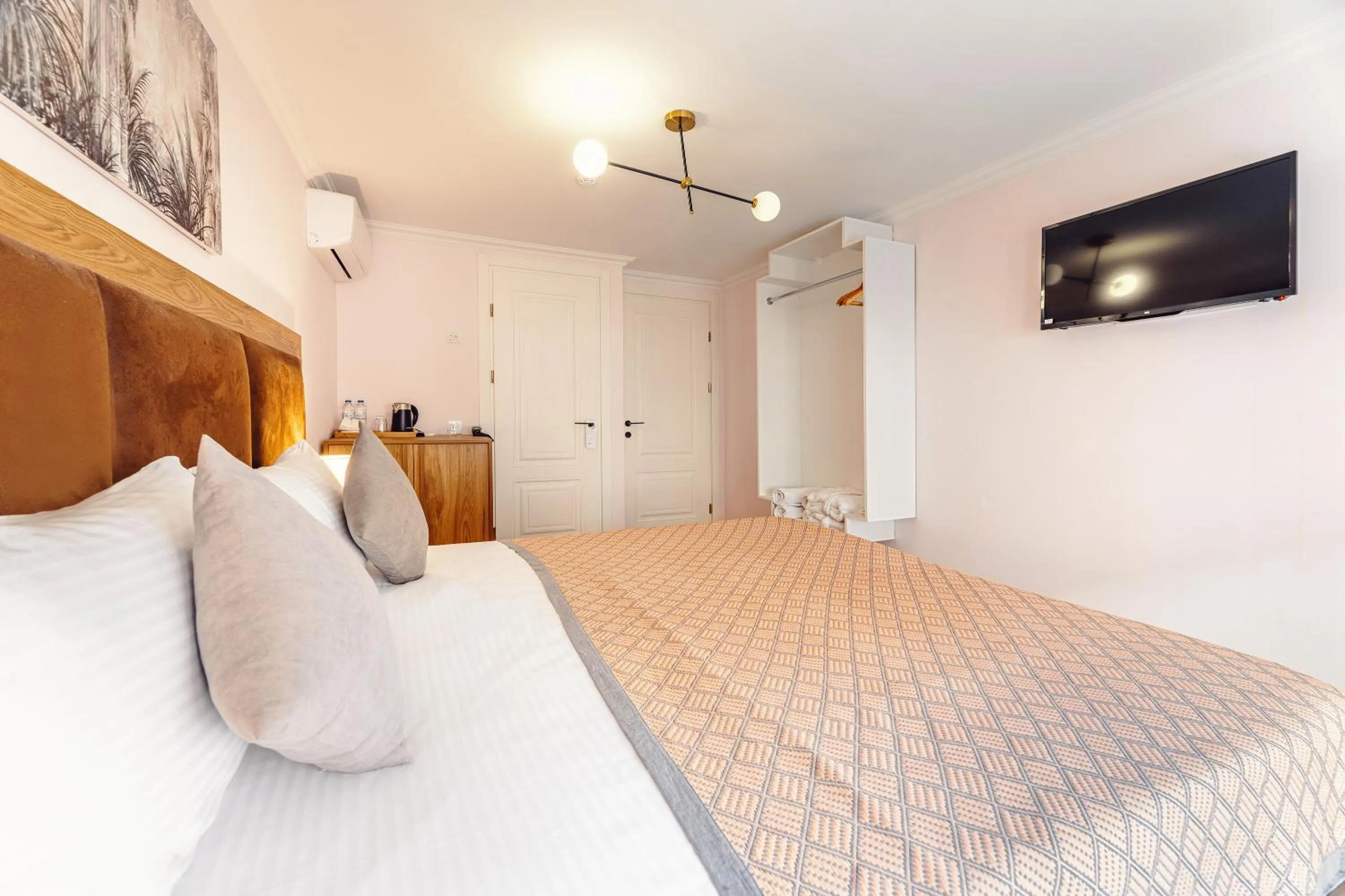 Bedroom, Bed in Boutique Hotel Manufactura