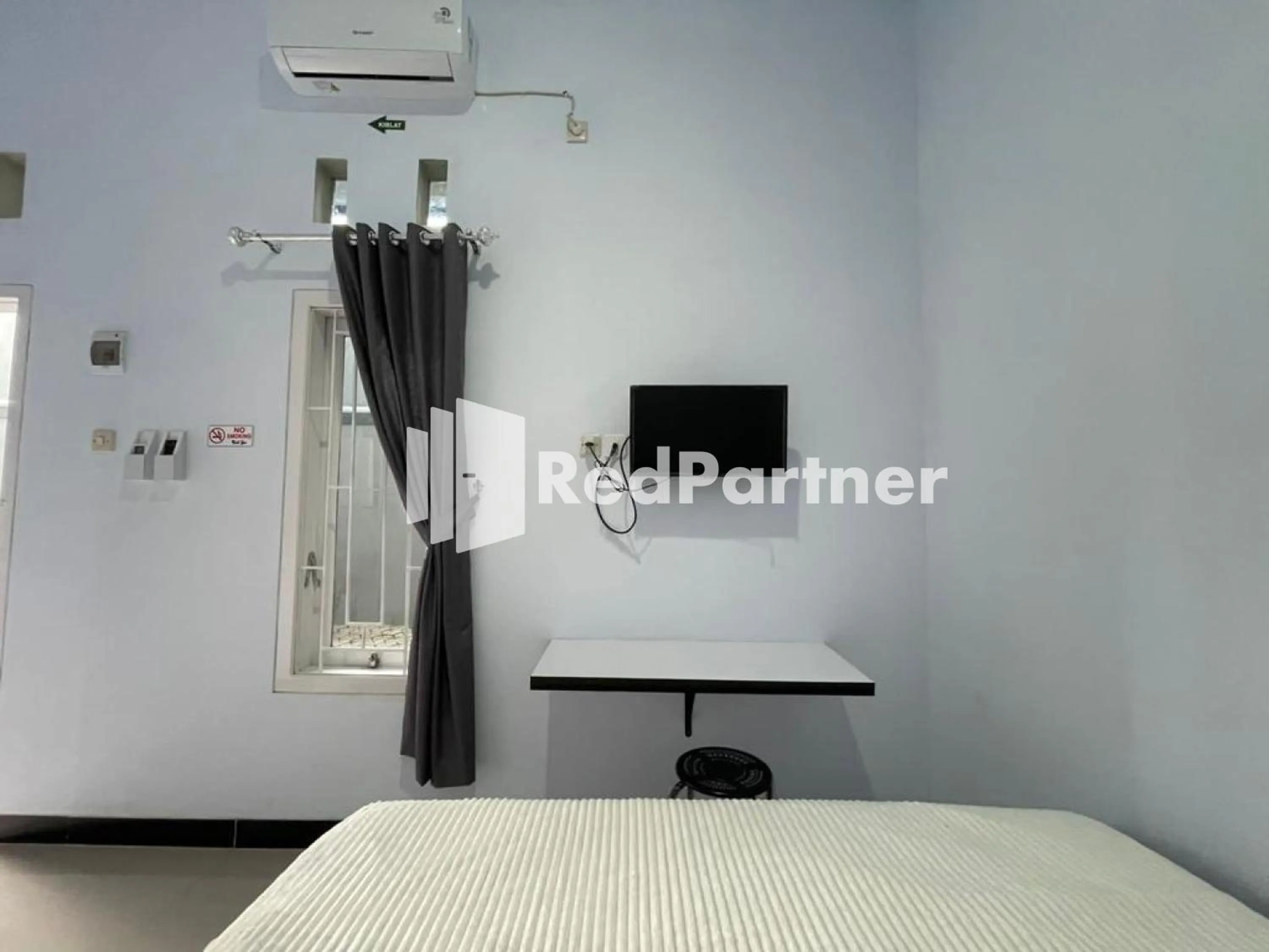 Bed in N3 Syariah near Stasiun Tegal Mitra RedDoorz