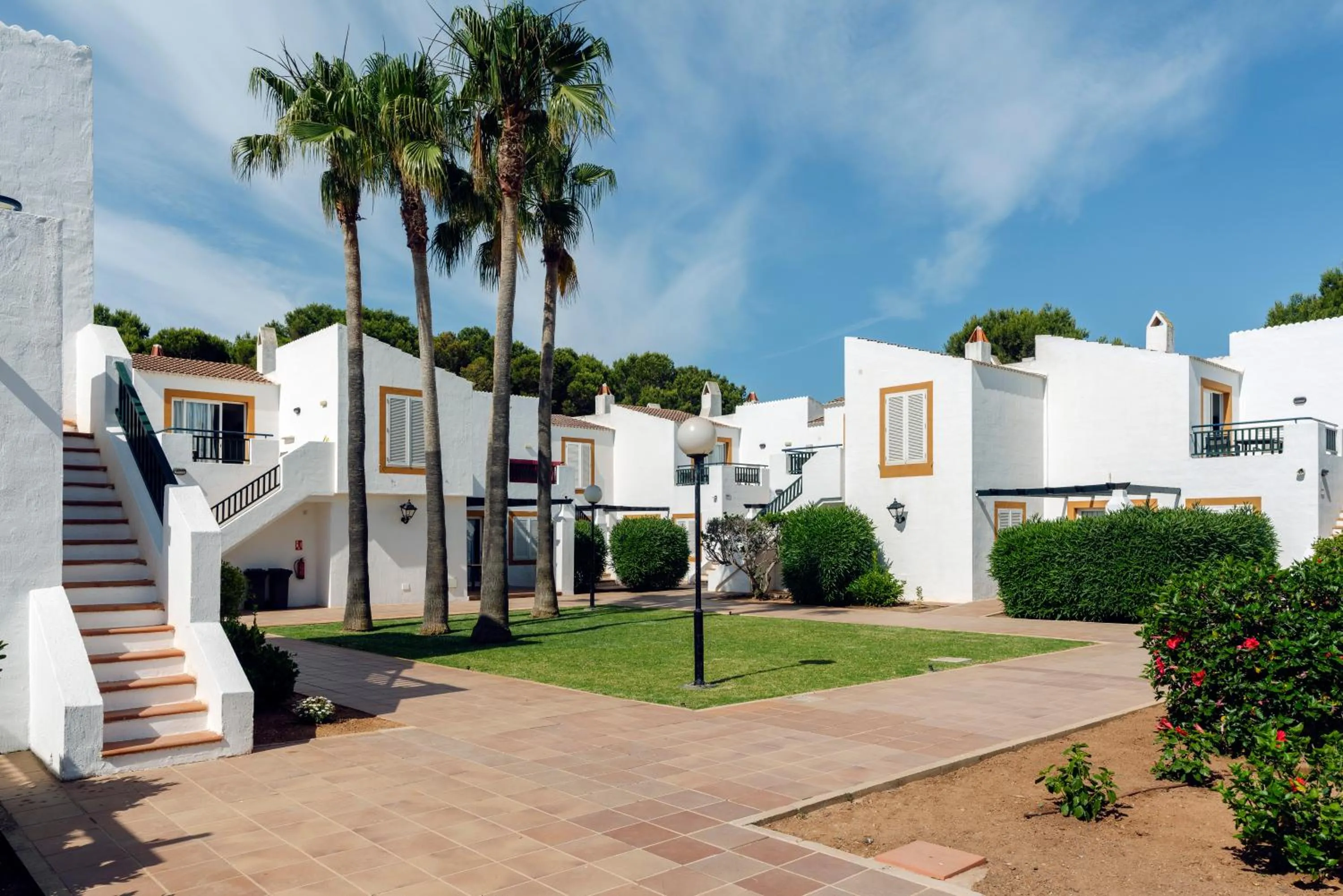 Property building in AluaSun Lago Park