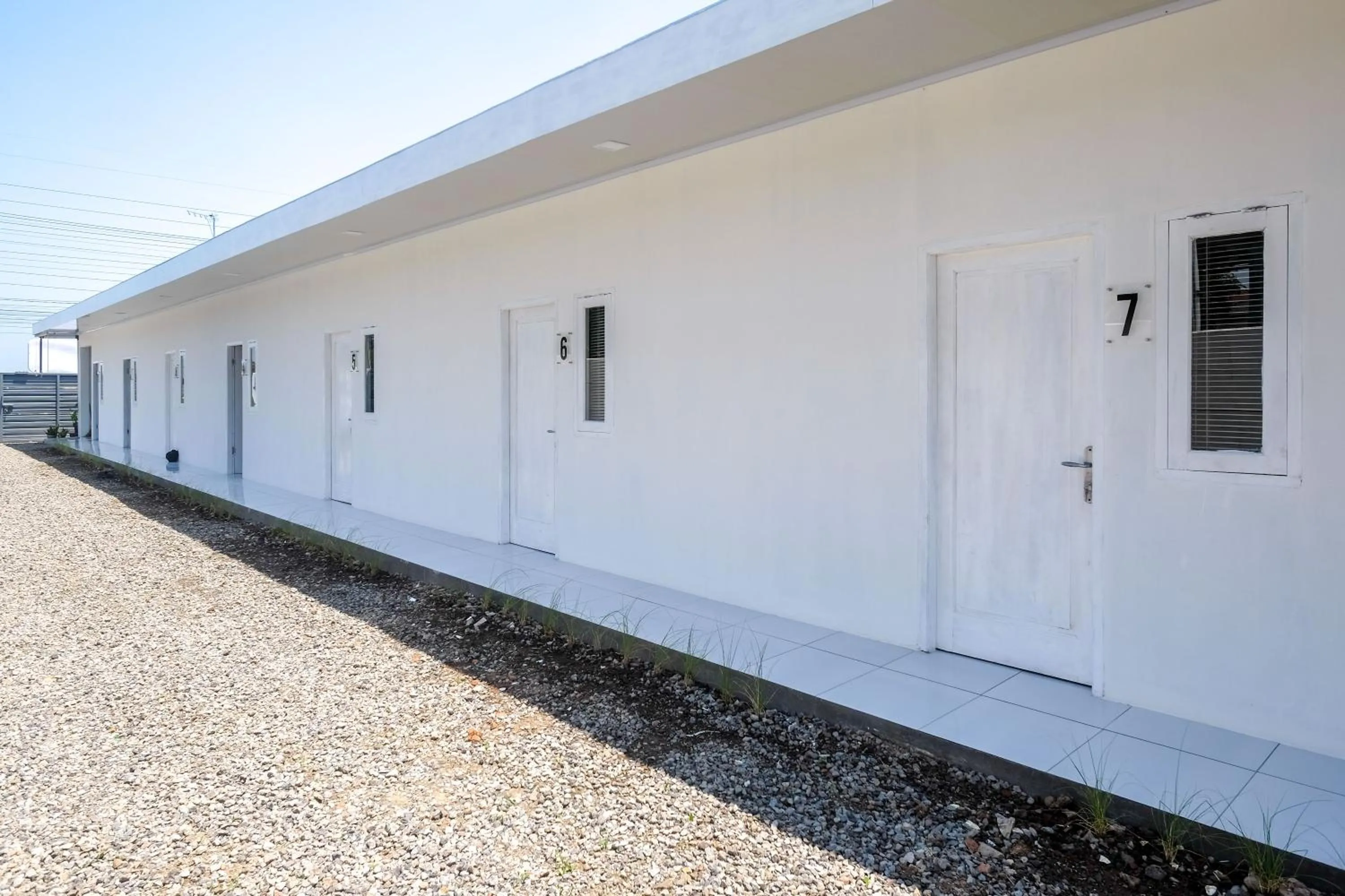 Property building in RedDoorz near Tugu Kartasura