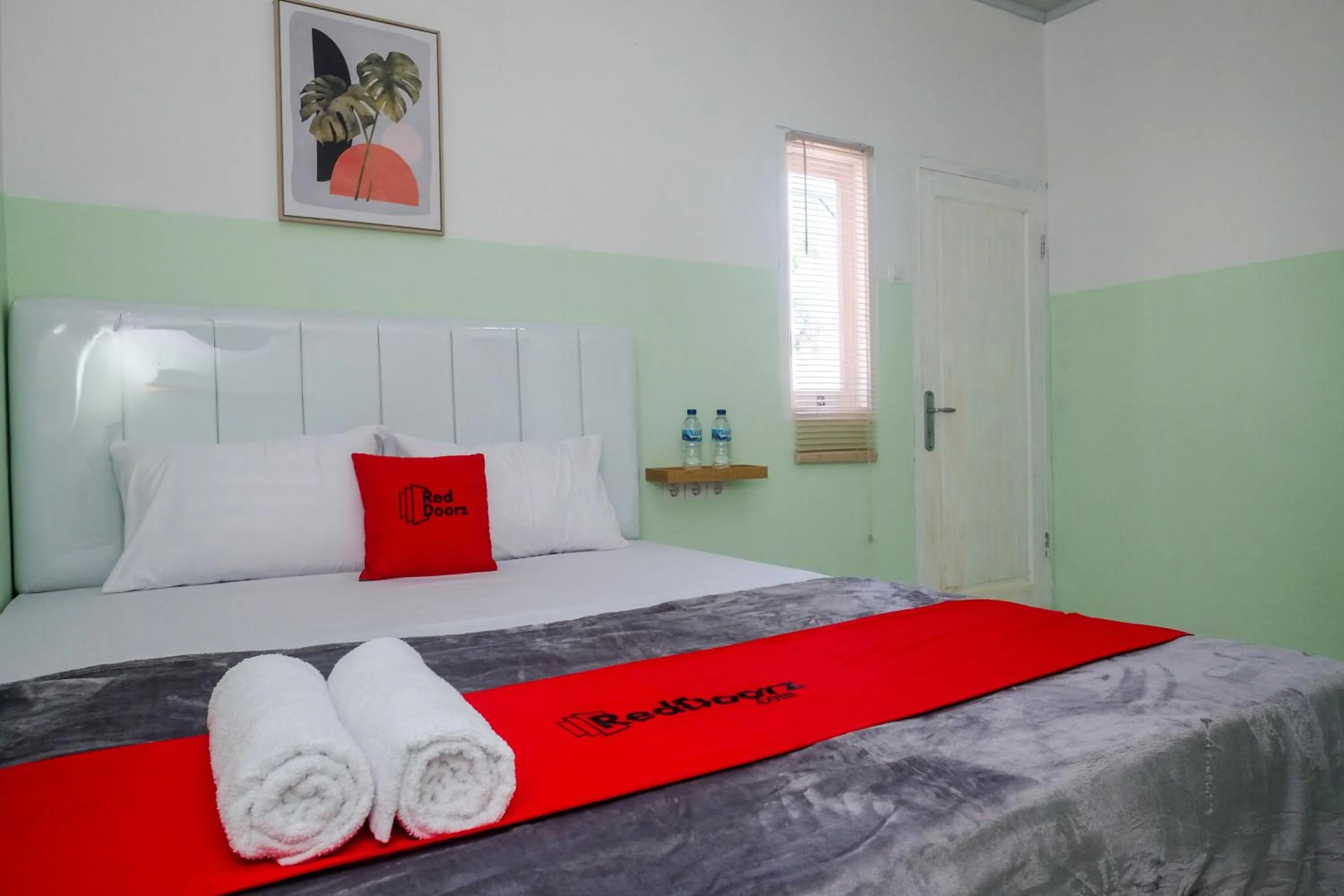 Bedroom, Bed in RedDoorz near Tugu Kartasura