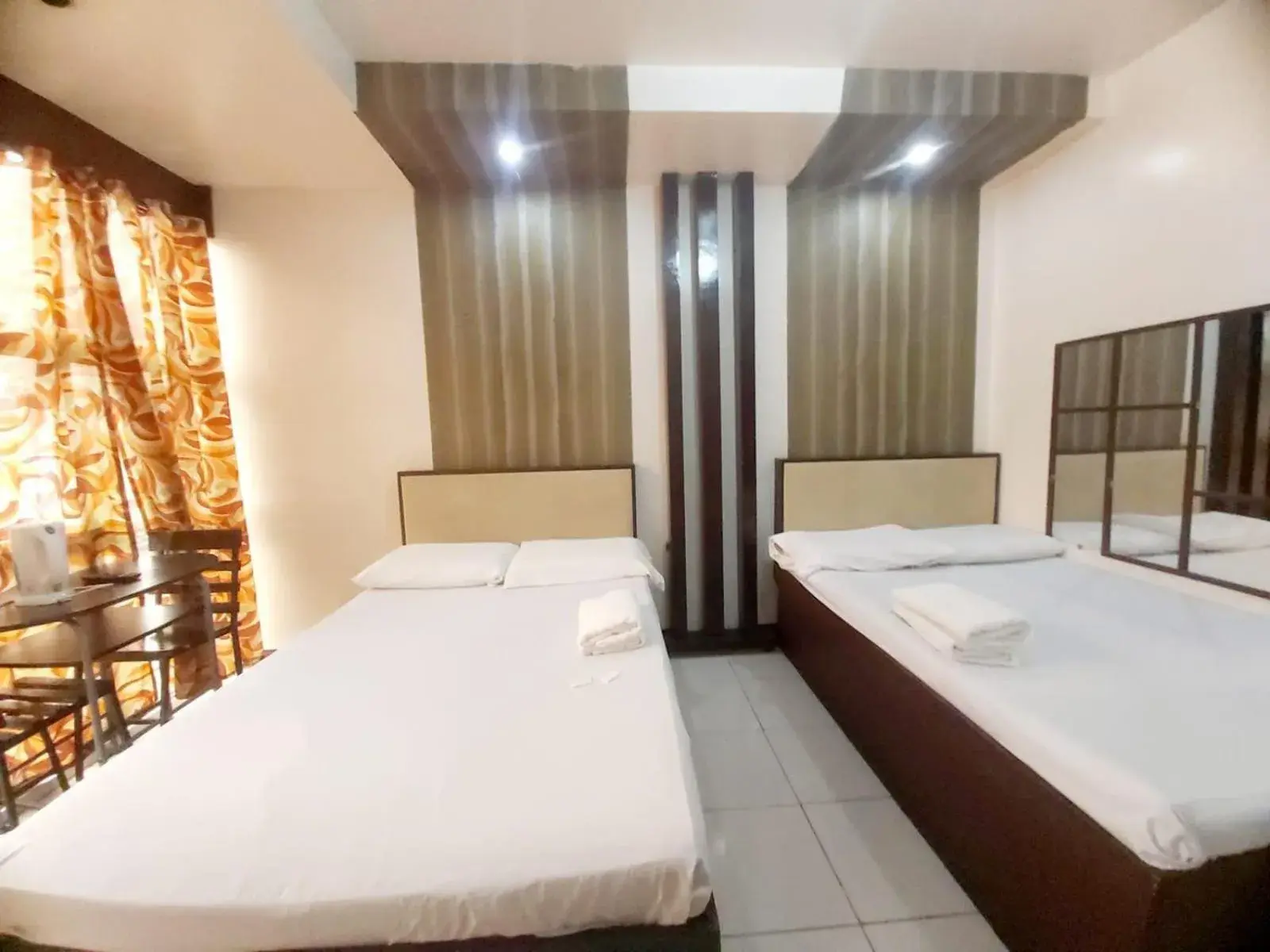 Bedroom, Bed in Cosmo Hotel Espana Near Ust Bedroom, Bed in Cosmo Hotel Espana Near Ust