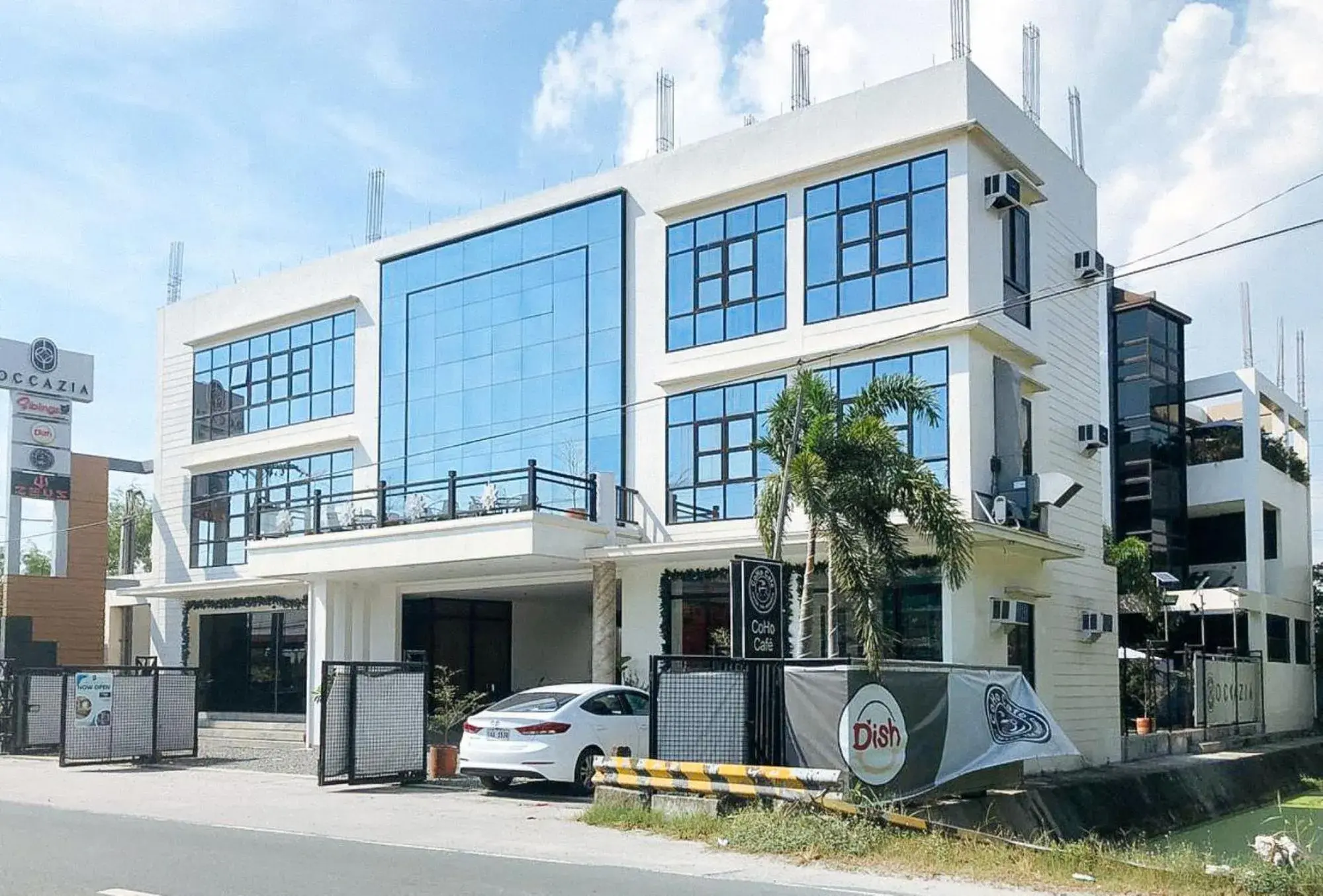 RedDoorz @ Occazia Hotel Pampanga RedDoorz @ Occazia Hotel Pampanga