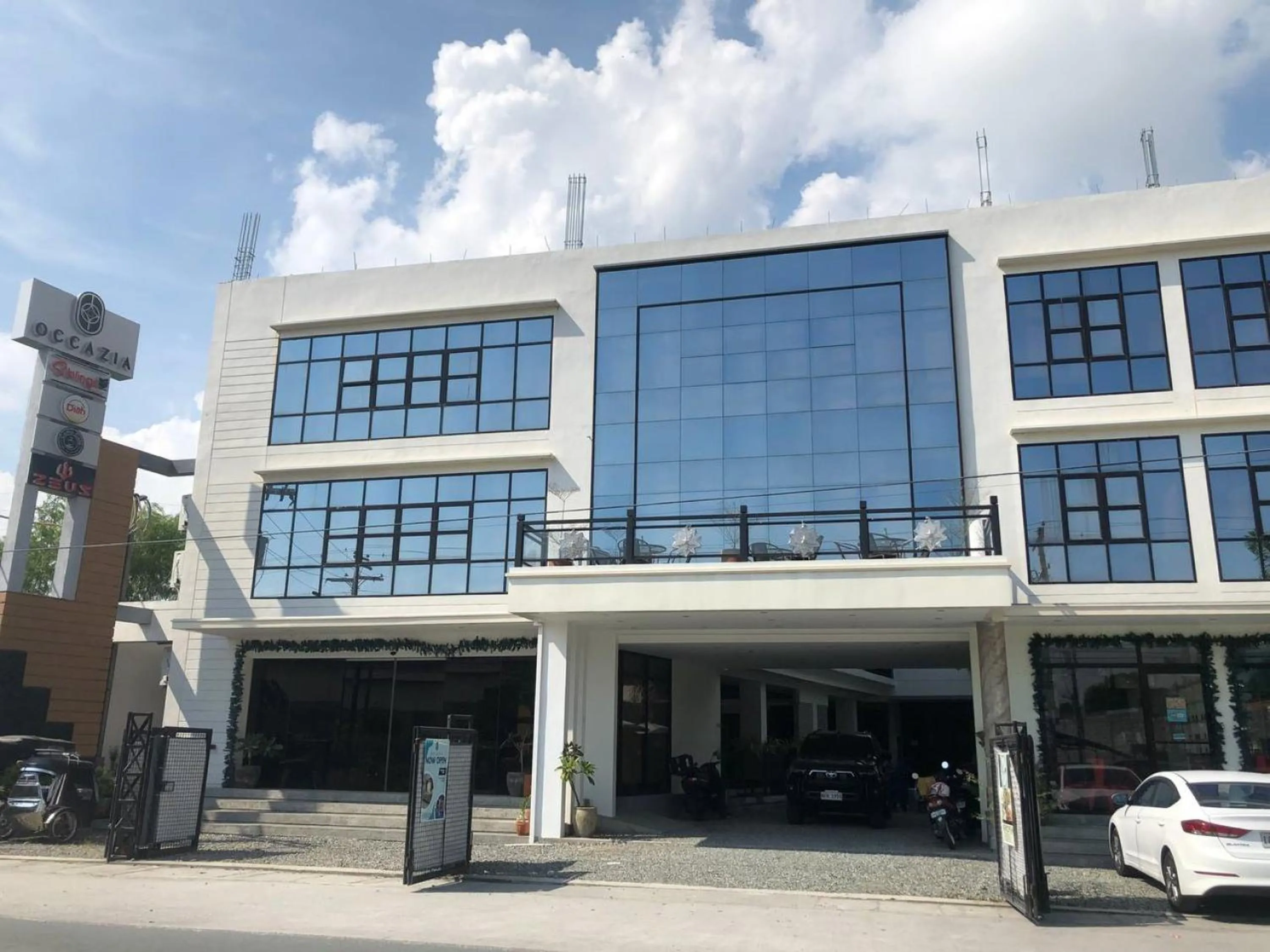 Property building in RedDoorz @ Occazia Hotel Pampanga