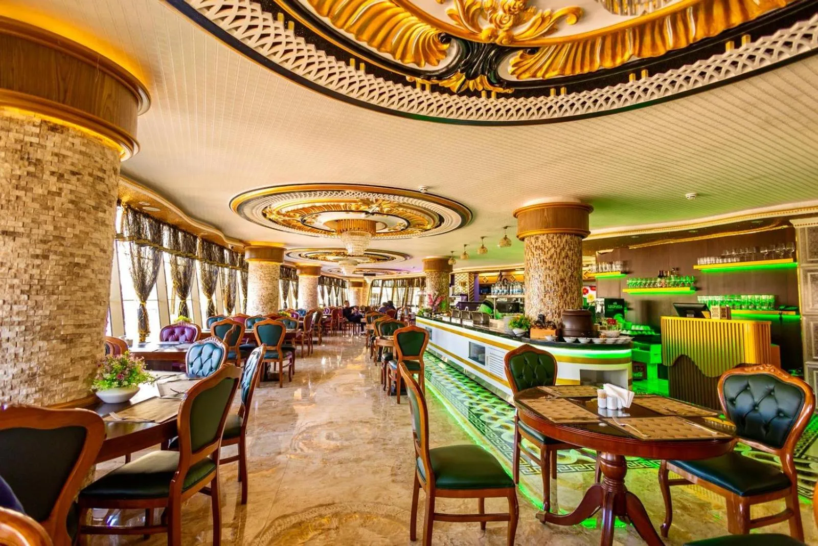 Restaurant/places to eat in Can Adalya Palace Hotel