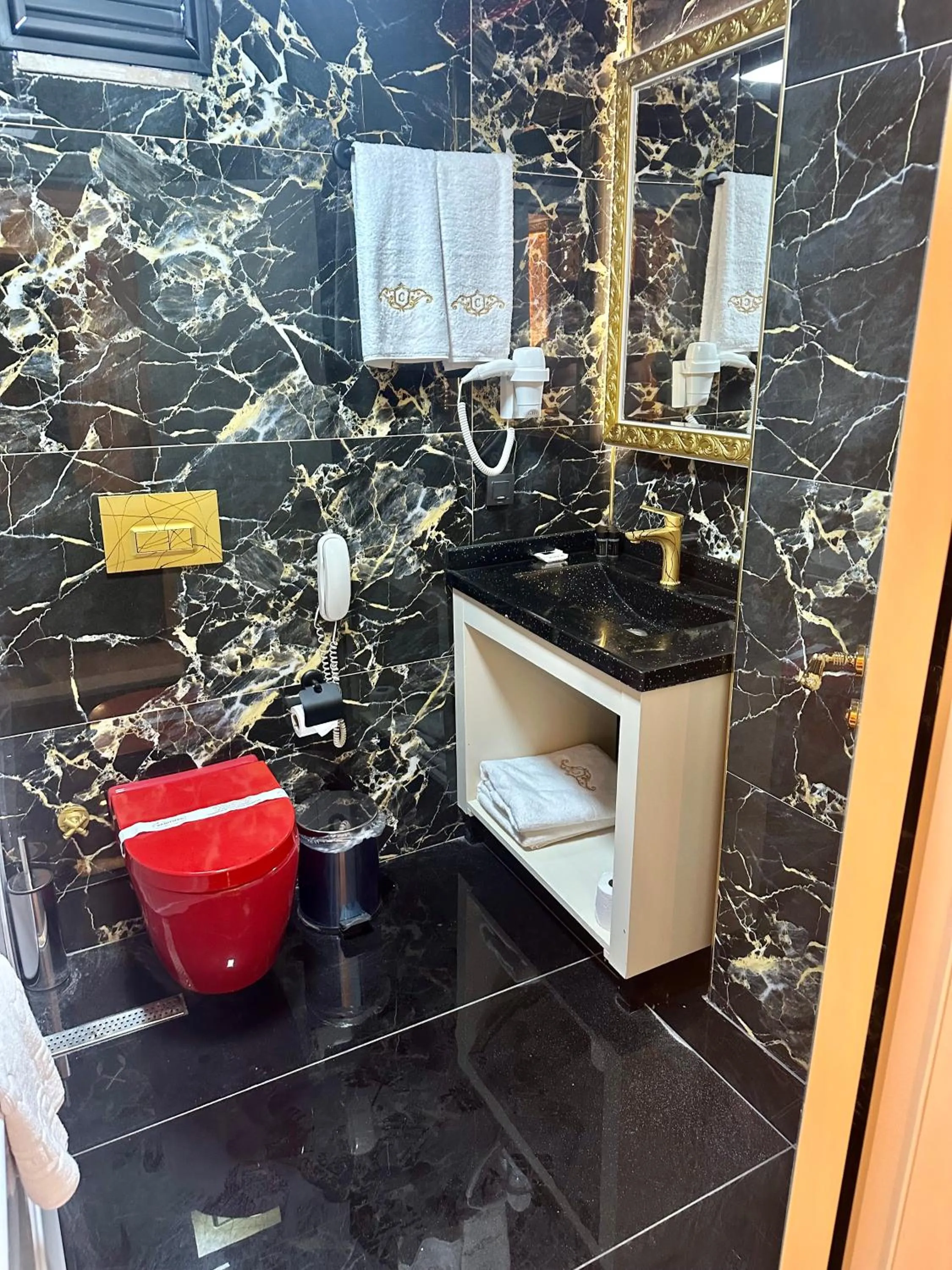 Bathroom in Can Adalya Palace Hotel