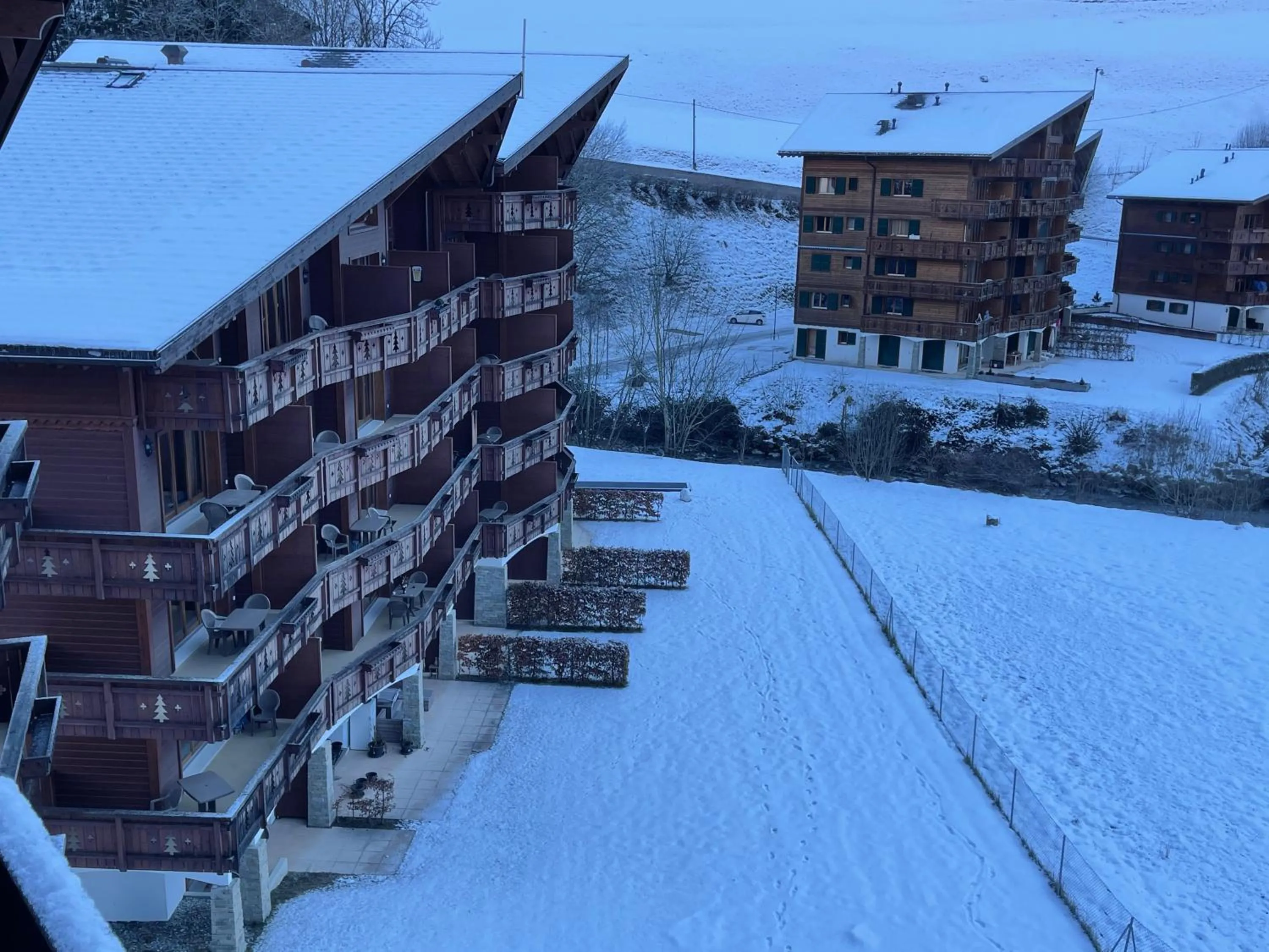 Property building in Mountain River Appart