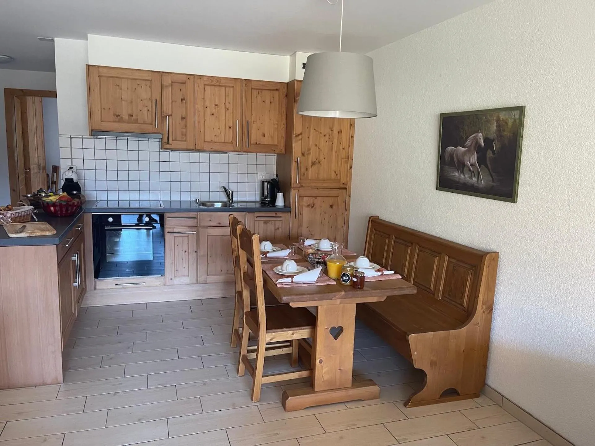 Kitchen or kitchenette in Mountain River Appart