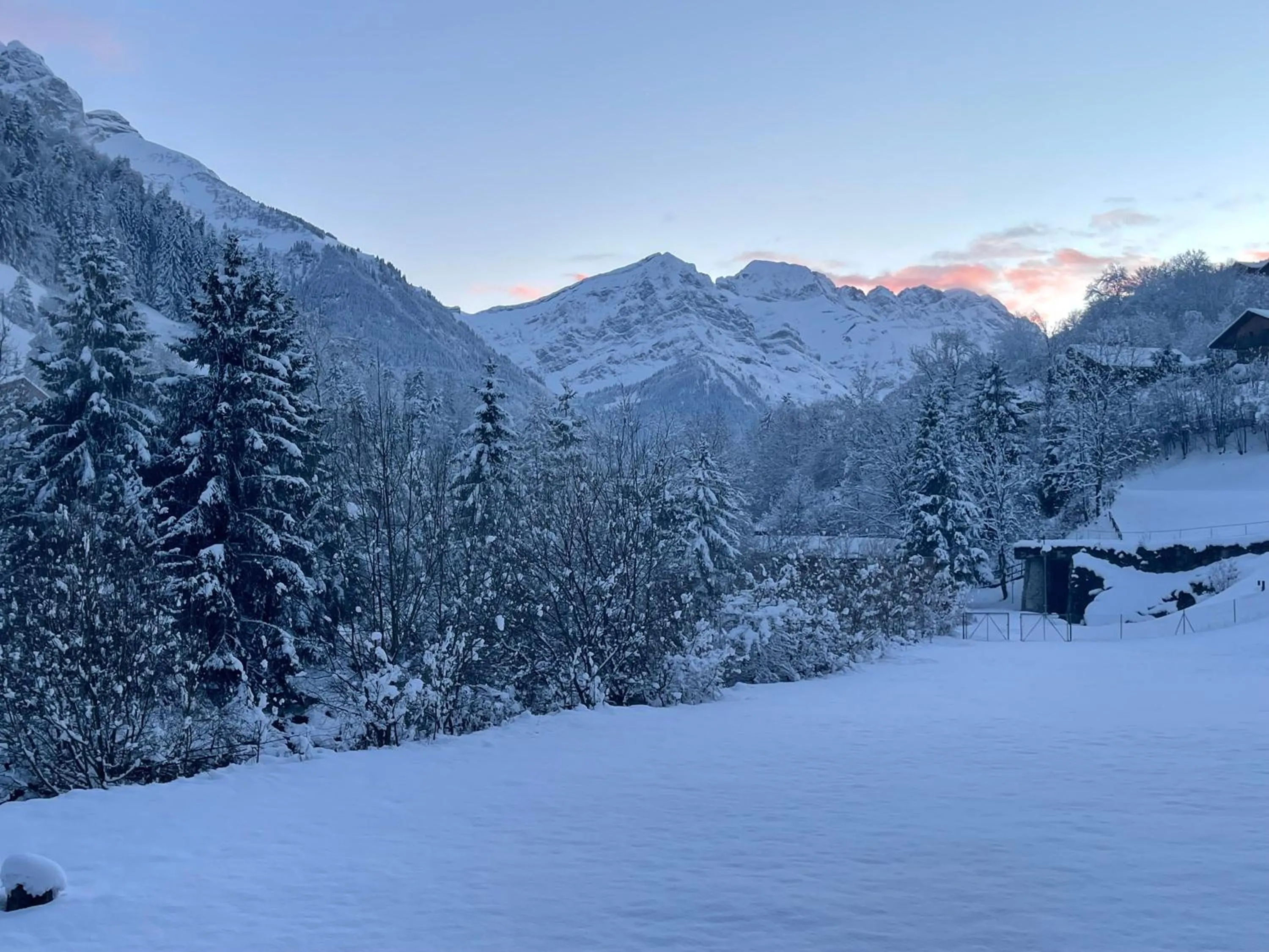 Mountain view in Mountain River Appart