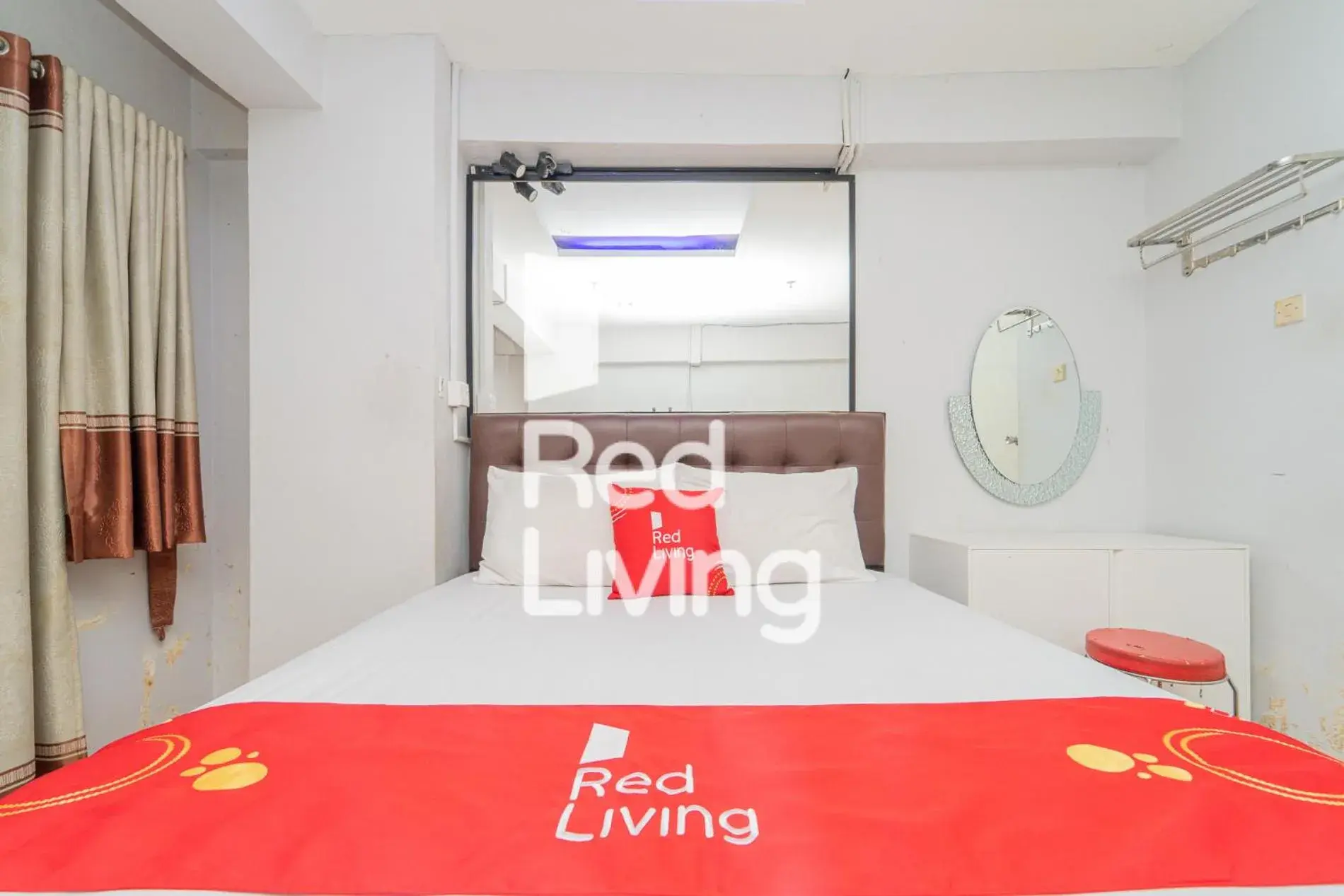 Bedroom, Bed in Apartemen Sentra Timur Residence - D Royal Property Tower Kuning Bedroom, Bed in Apartemen Sentra Timur Residence - D Royal Property Tower Kuning