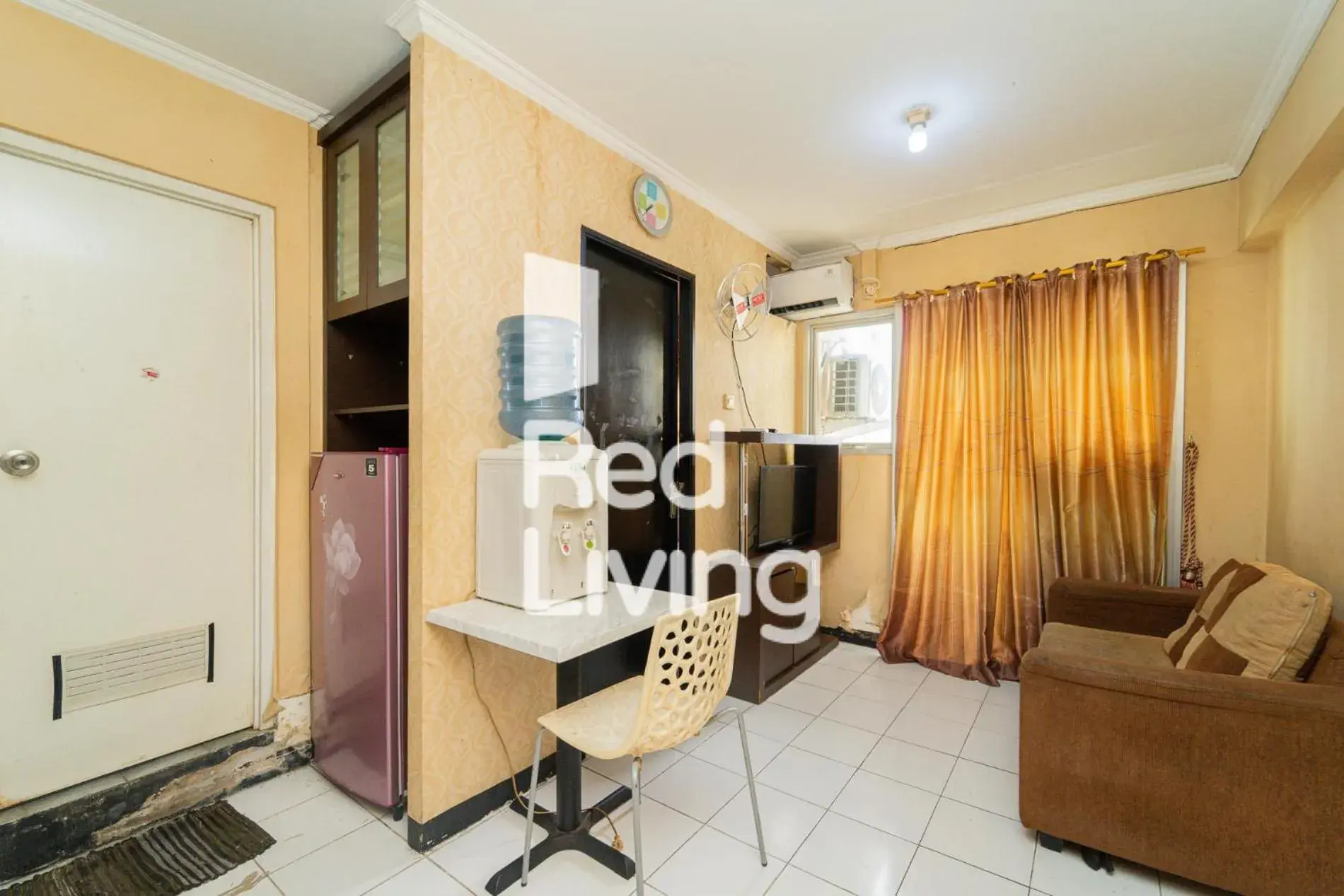 Living room in Apartemen Sentra Timur Residence - D Royal Property Tower Kuning Living room in Apartemen Sentra Timur Residence - D Royal Property Tower Kuning