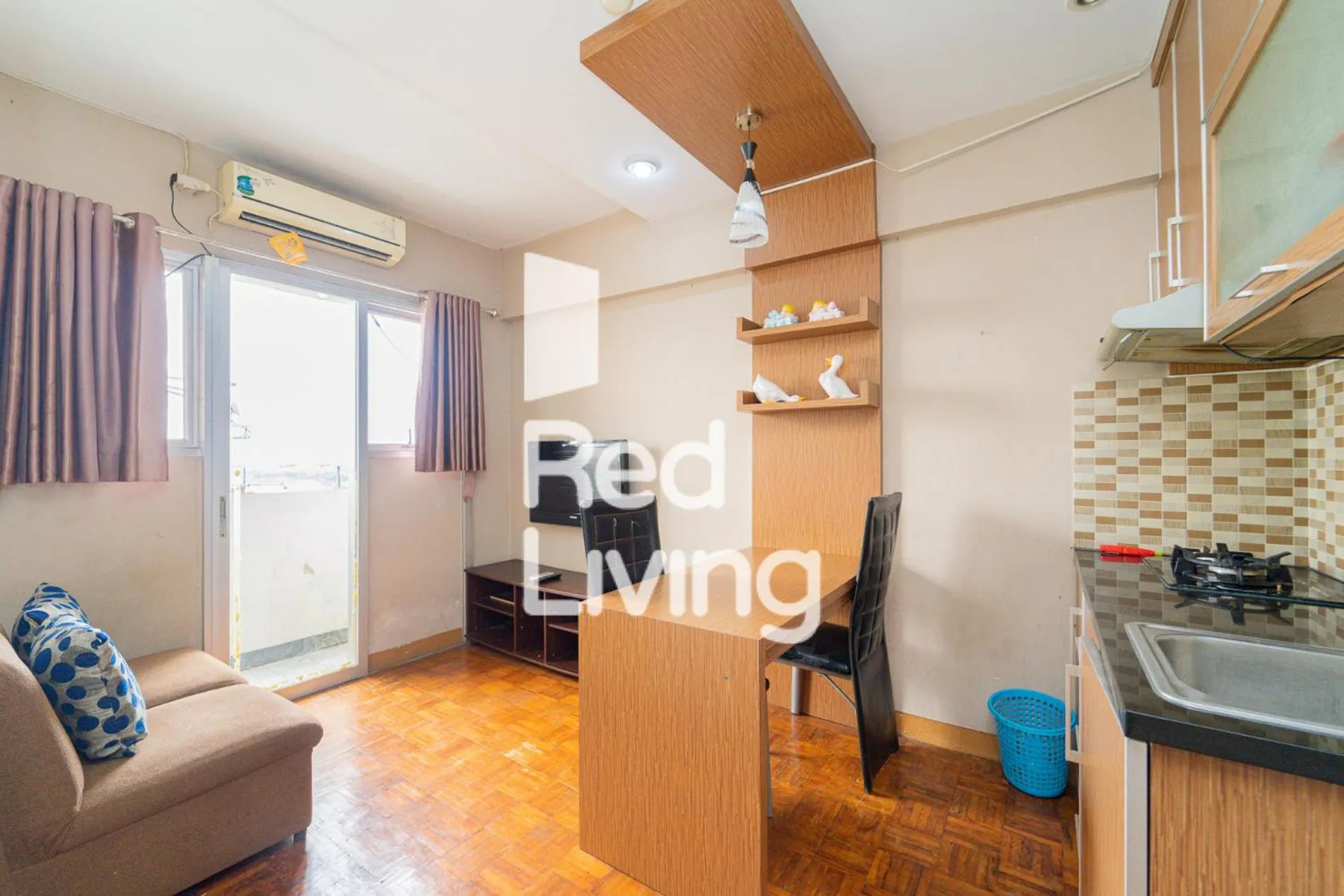 Kitchen or kitchenette in Apartemen Sentra Timur Residence - D Royal Property Tower Kuning