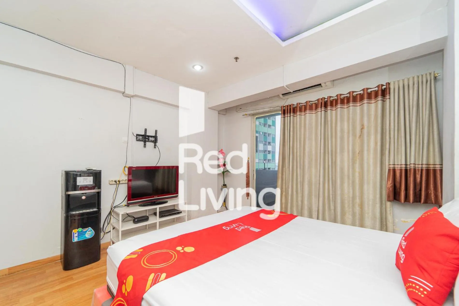 Bedroom, Bed in Apartemen Sentra Timur Residence - D Royal Property Tower Kuning