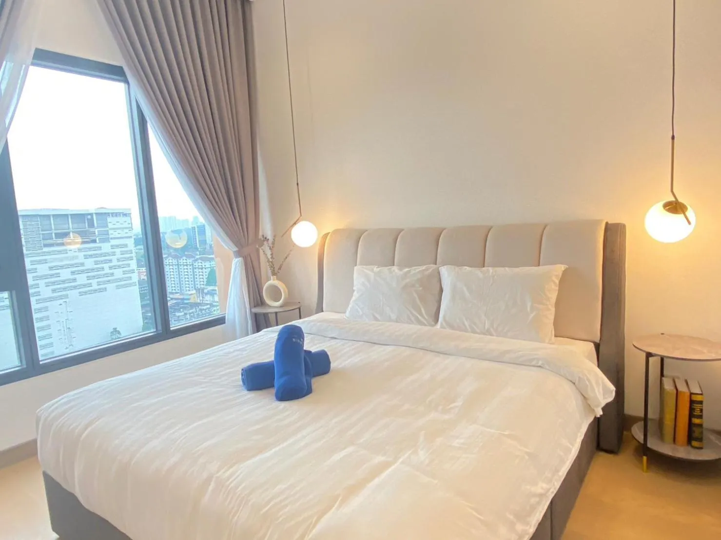 Bed in The Dolphin Lucentia Bukit Bintang KLCC Kuala Lumpur