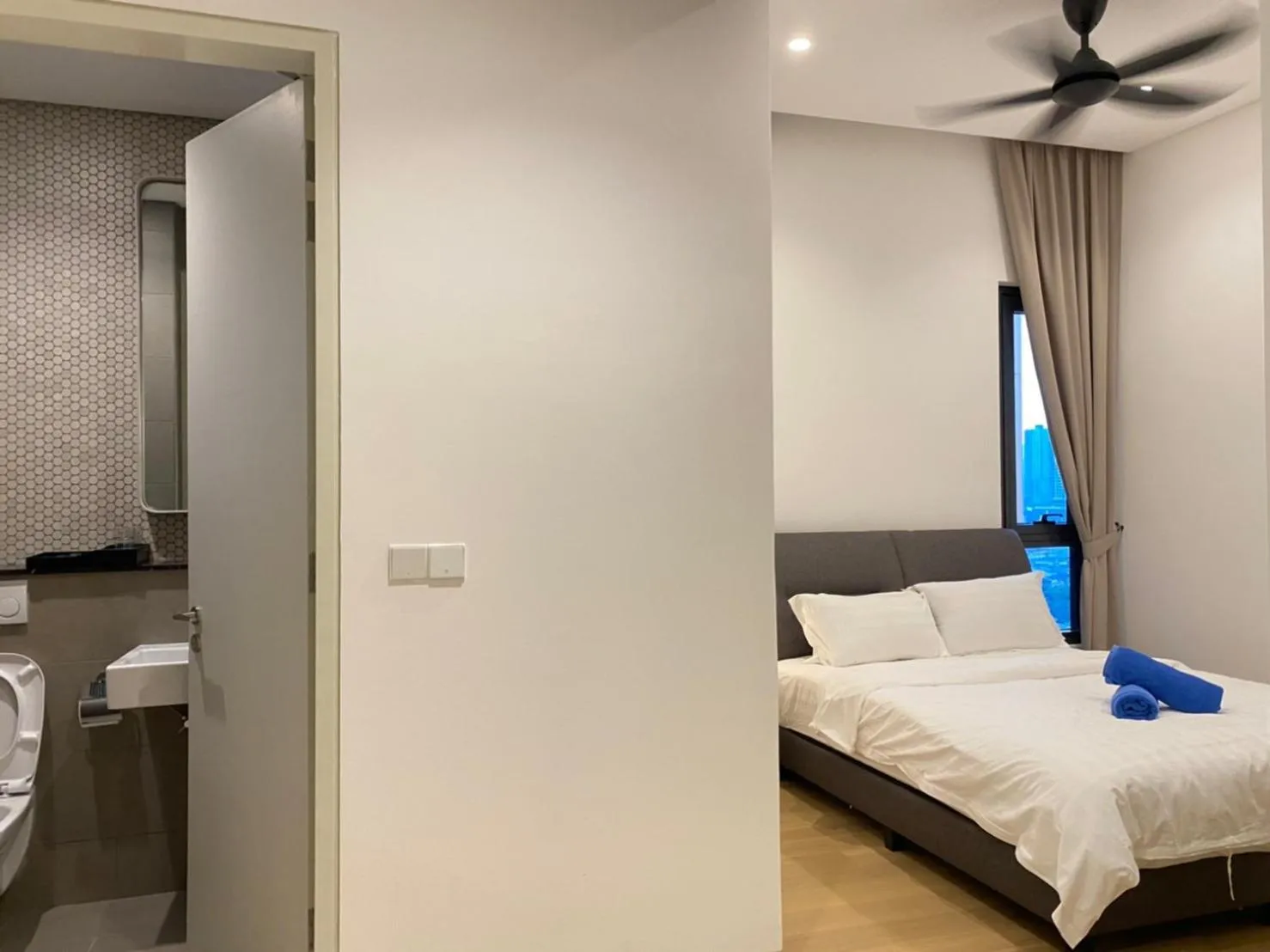 Bed in The Dolphin Lucentia Bukit Bintang KLCC Kuala Lumpur