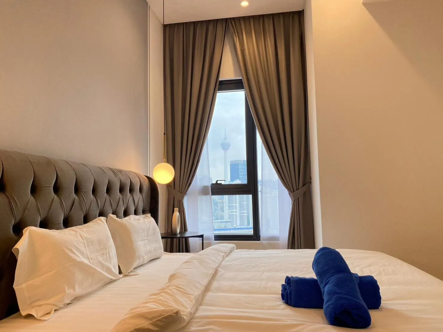 Bed in The Dolphin Lucentia Bukit Bintang KLCC Kuala Lumpur