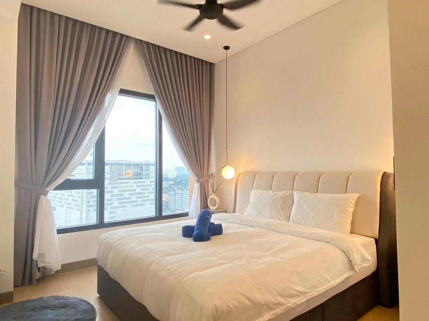 Bed in The Dolphin Lucentia Bukit Bintang KLCC Kuala Lumpur