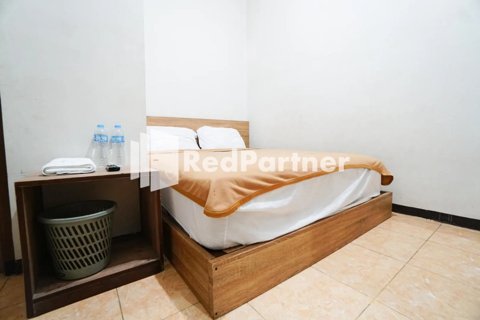 Bedroom, Bed in Bright Residence near ITC Mangga Dua Mitra RedDoorz