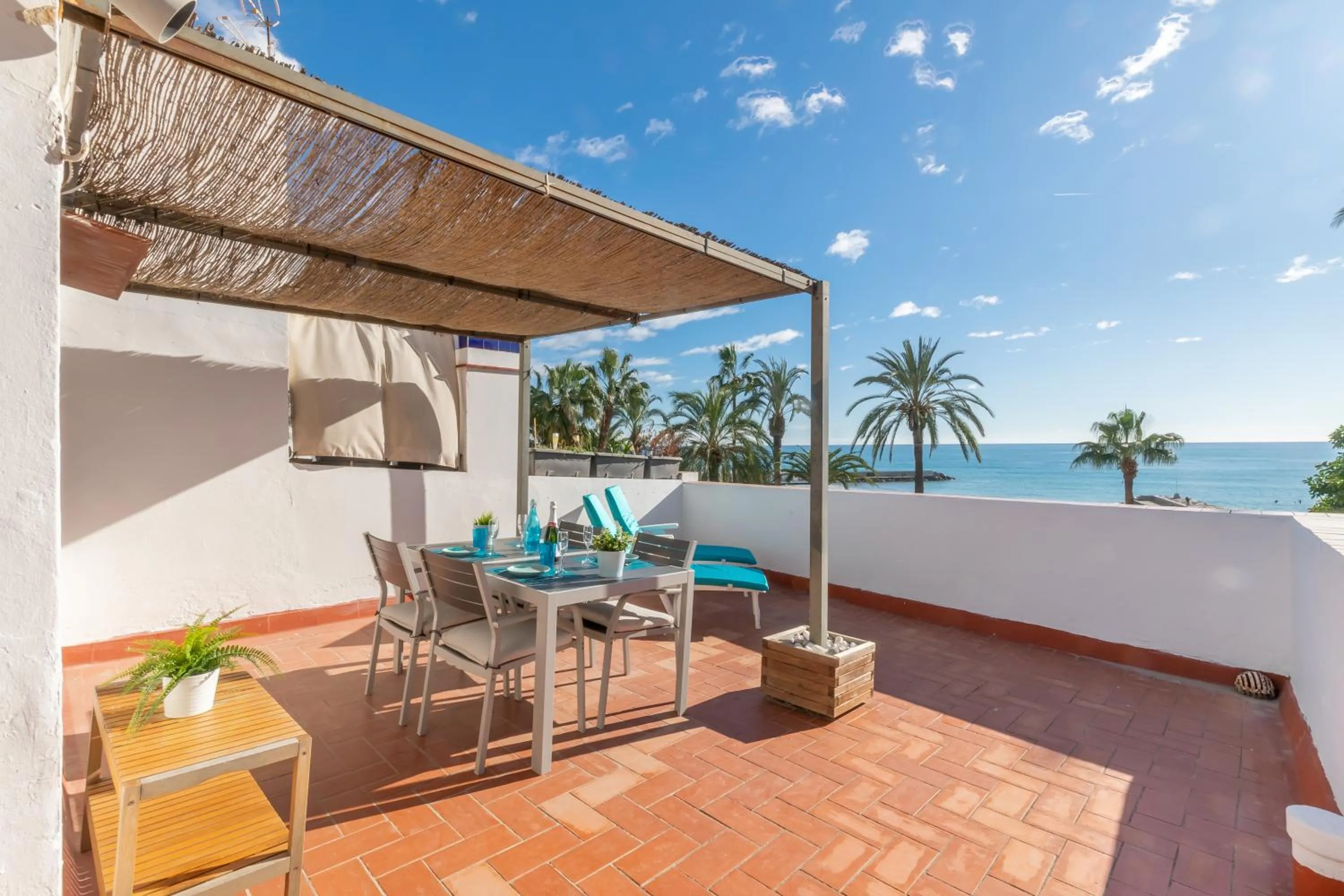 Natural landscape in Vistamar 2: Primera línea de mar con gran terraza