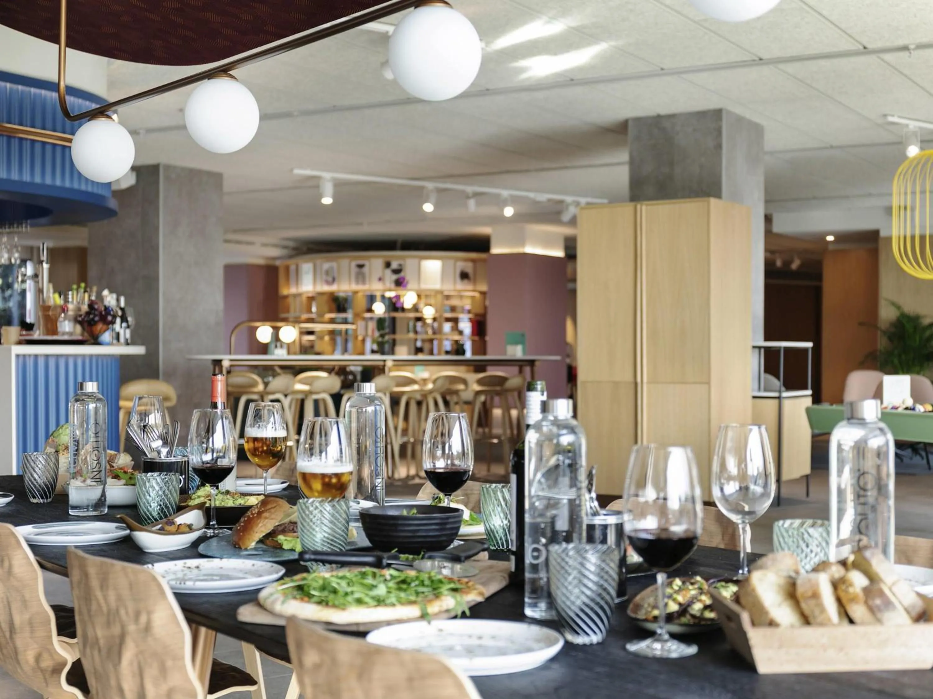 Restaurant/places to eat in Novotel Madrid City Las Ventas
