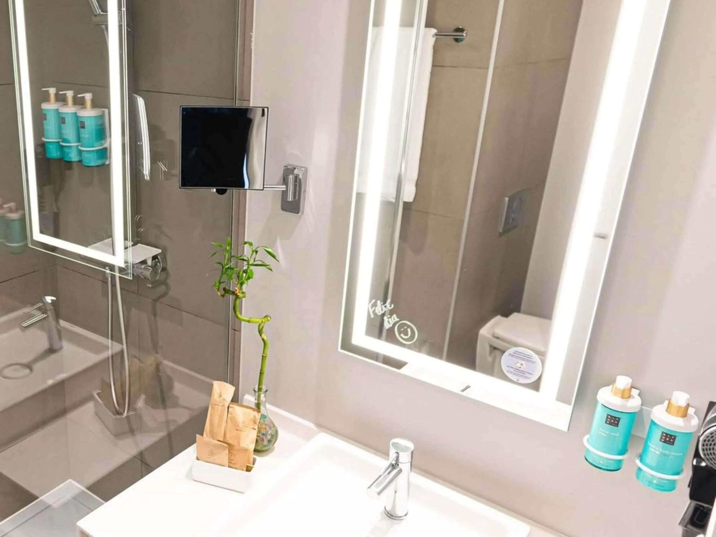 Bedroom in Novotel Madrid City Las Ventas