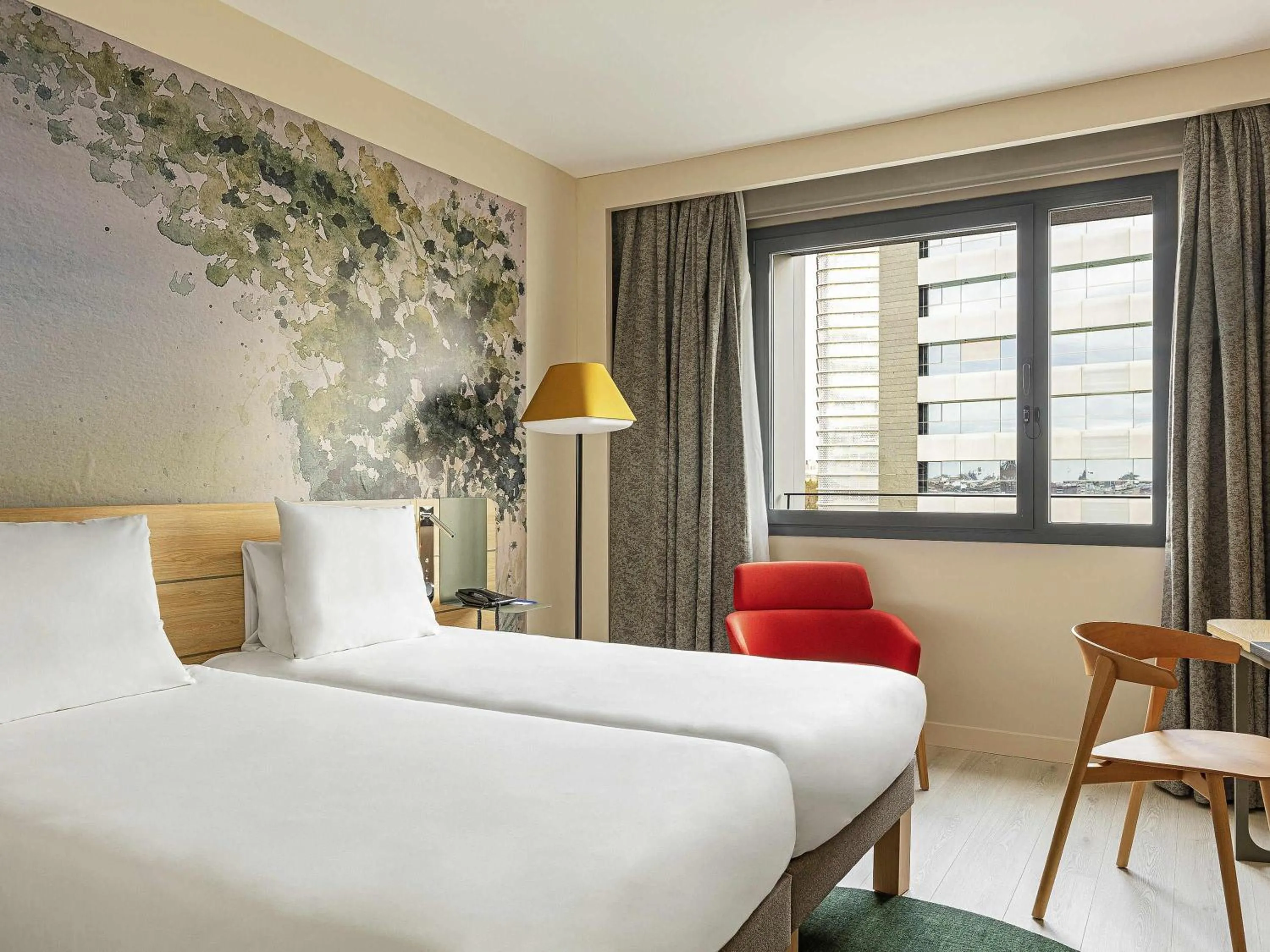 Bedroom, Bed in Novotel Madrid City Las Ventas