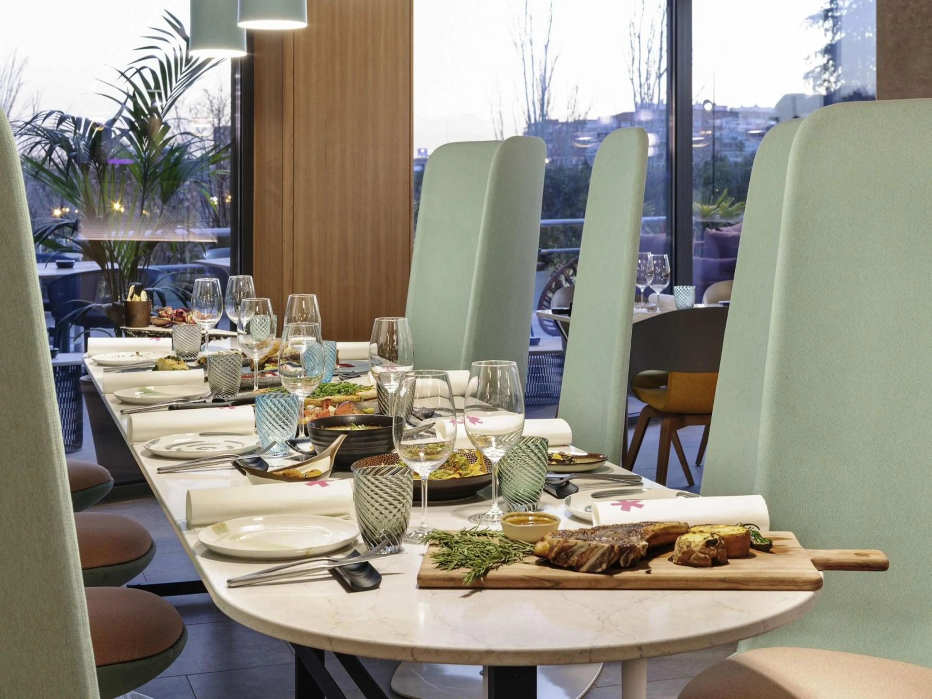 Restaurant/places to eat in Novotel Madrid City Las Ventas