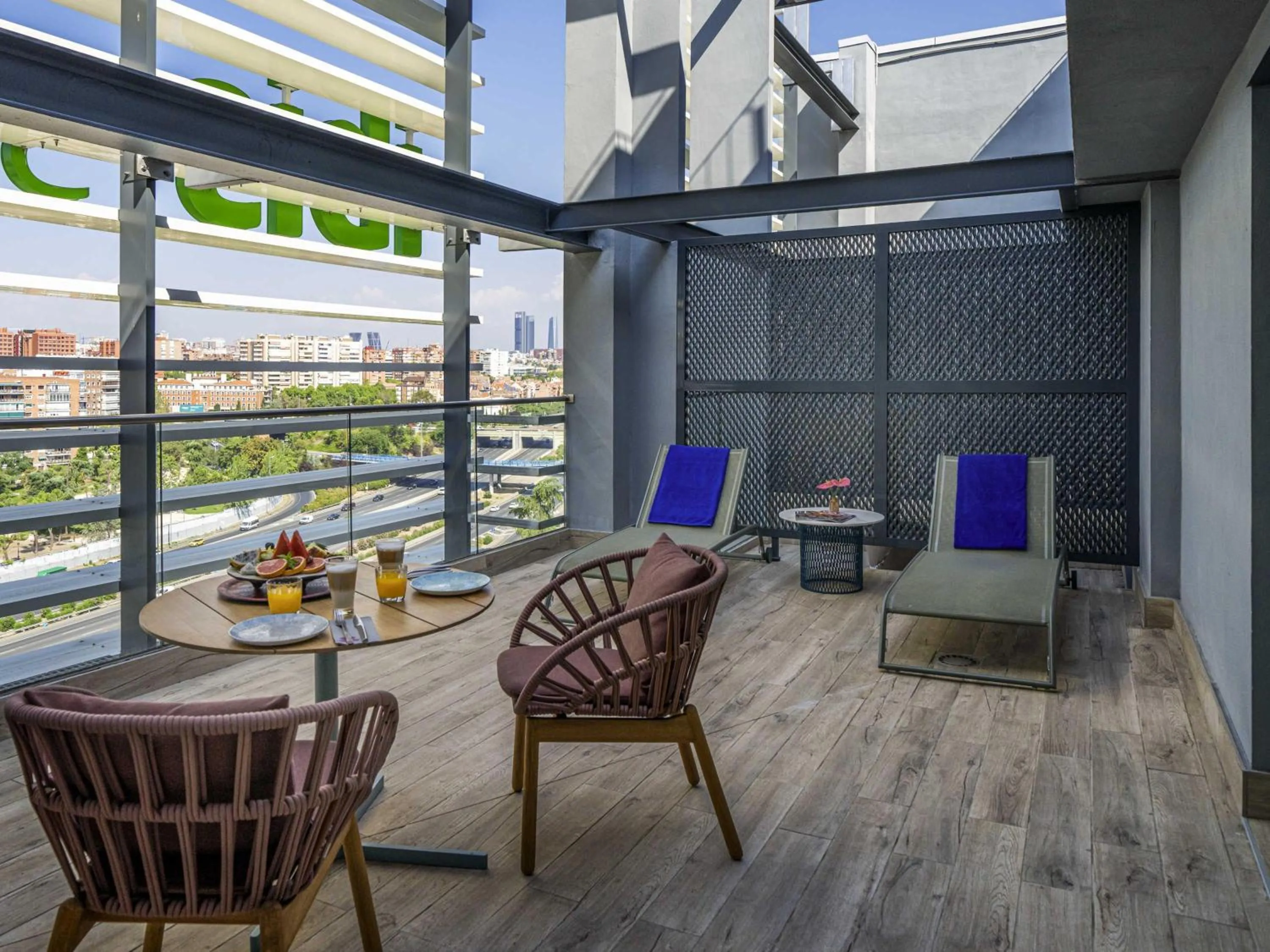 Bedroom in Novotel Madrid City Las Ventas