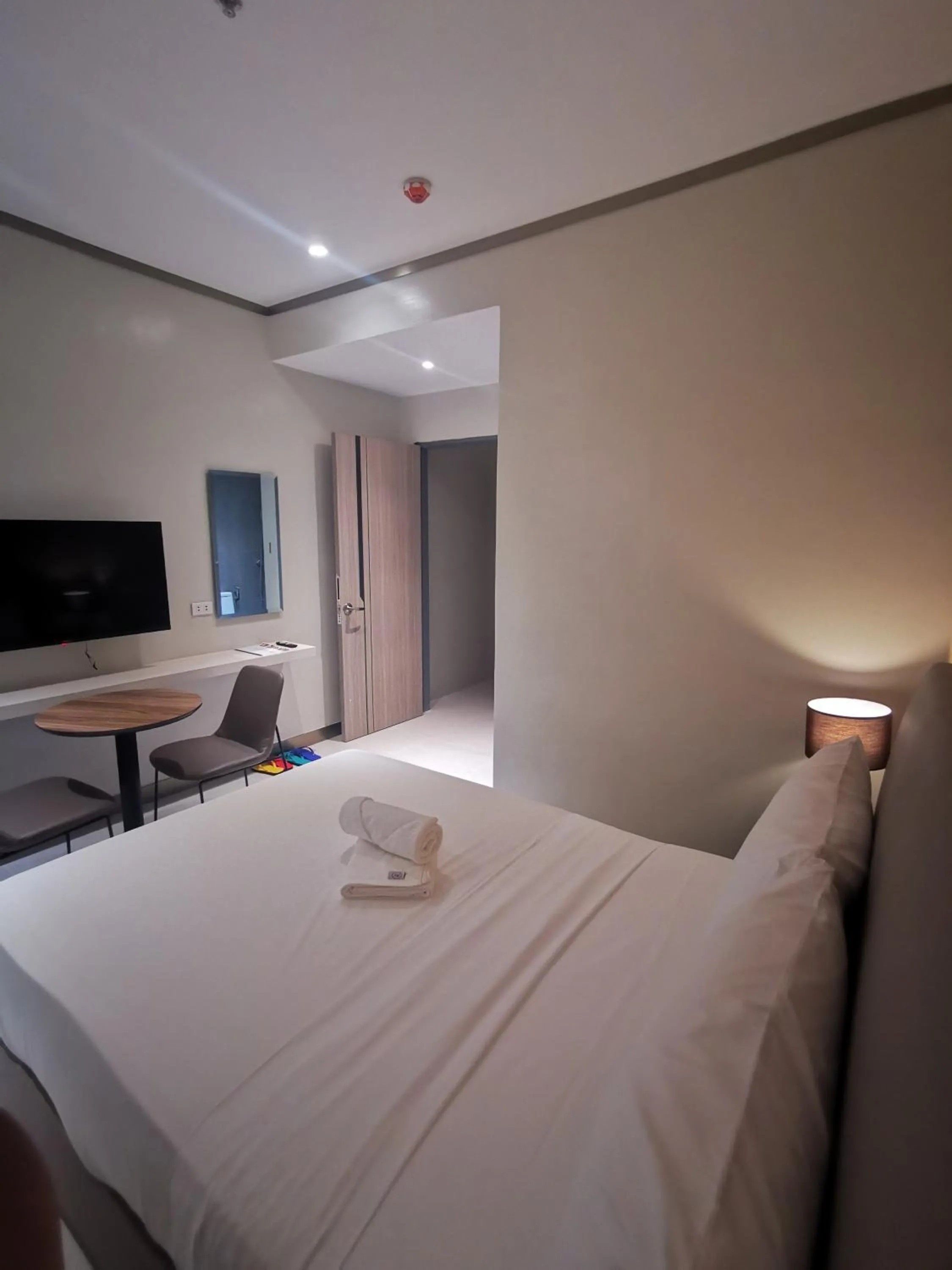 Bed in Yes Hotel Imus Cavite