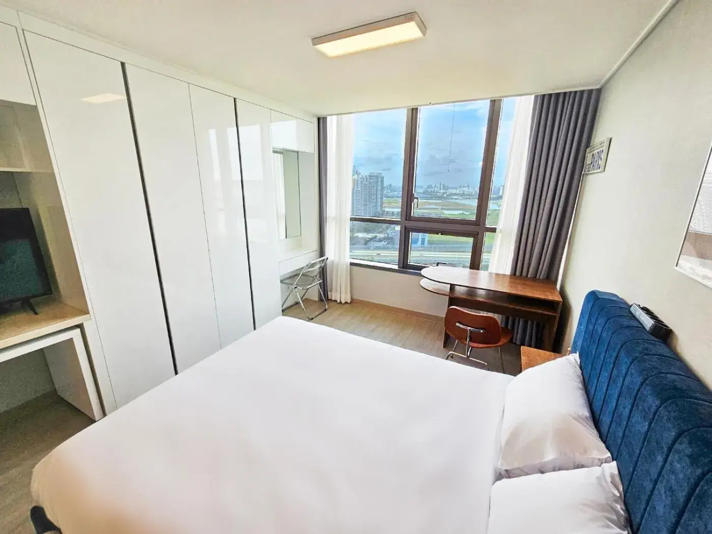 Bed in UH FLAT The SONGDO Bed in UH FLAT The SONGDO