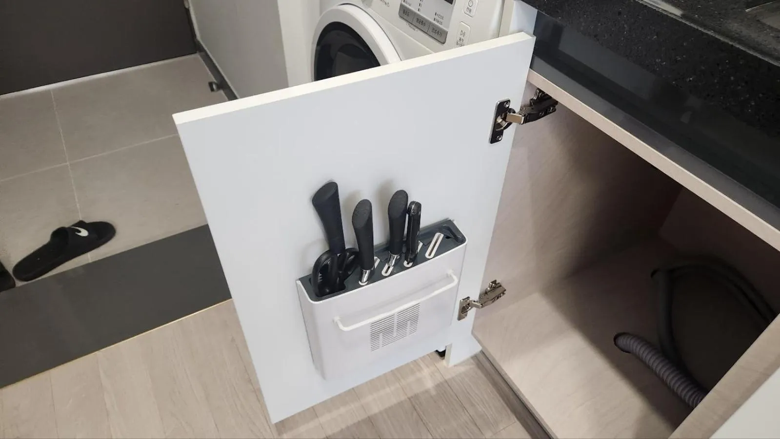 Kitchen or kitchenette in UH FLAT The SONGDO