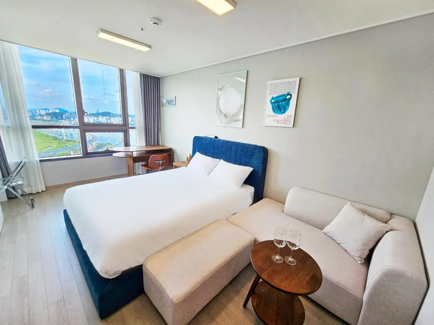 Bed in UH FLAT The SONGDO Bed in UH FLAT The SONGDO