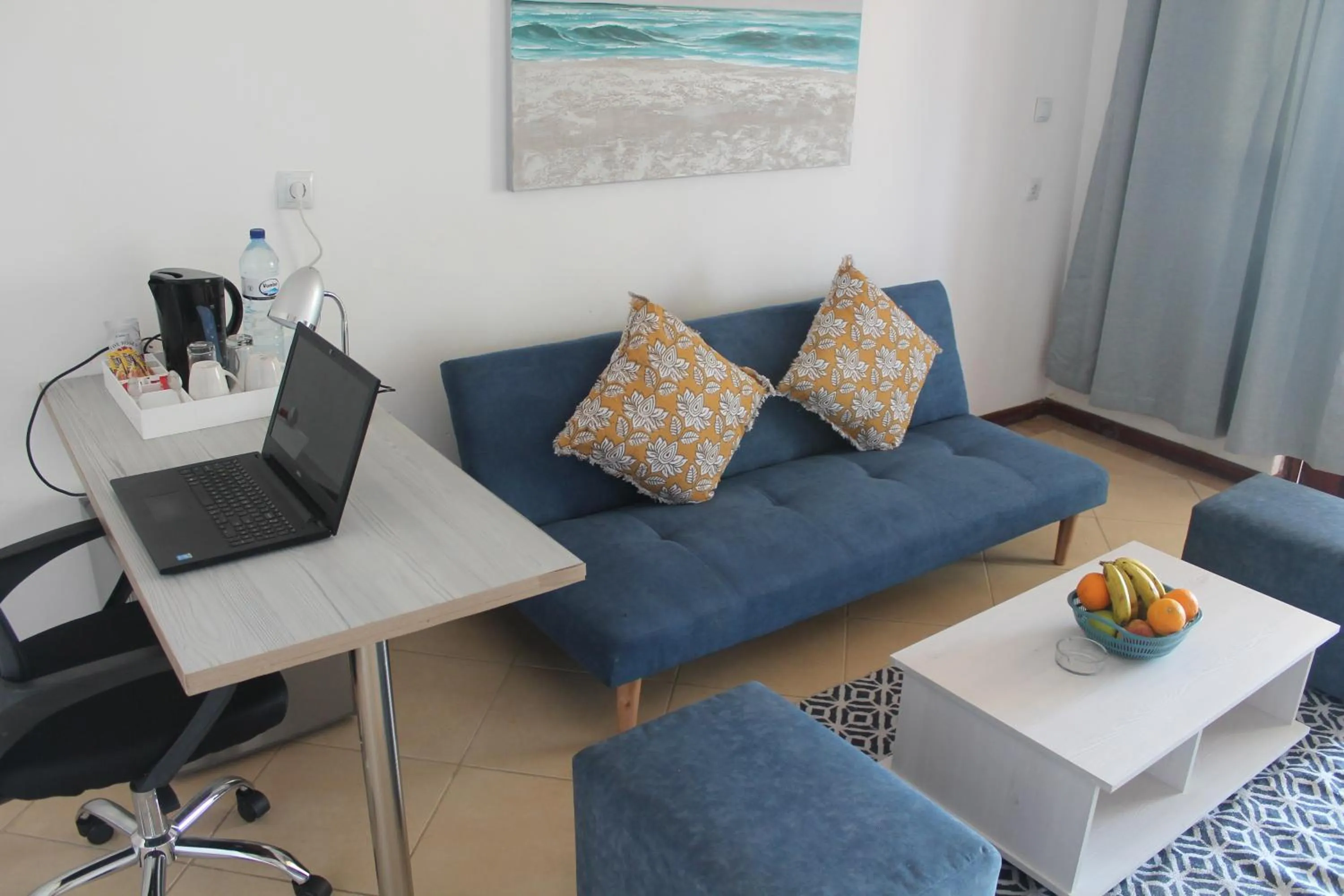 Living room in Wharf Side Inn