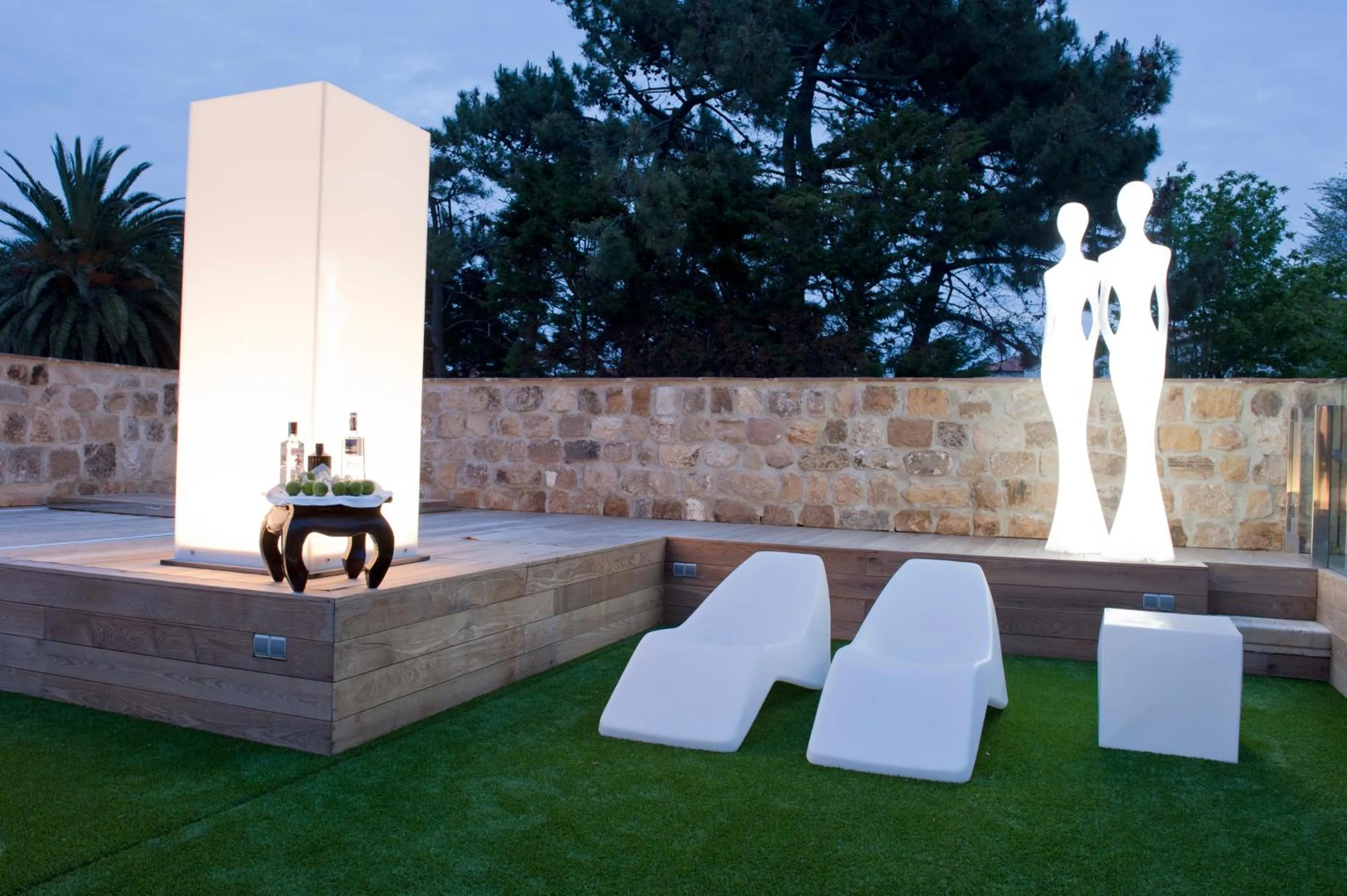 Swimming pool in Costa Esmeralda Suites