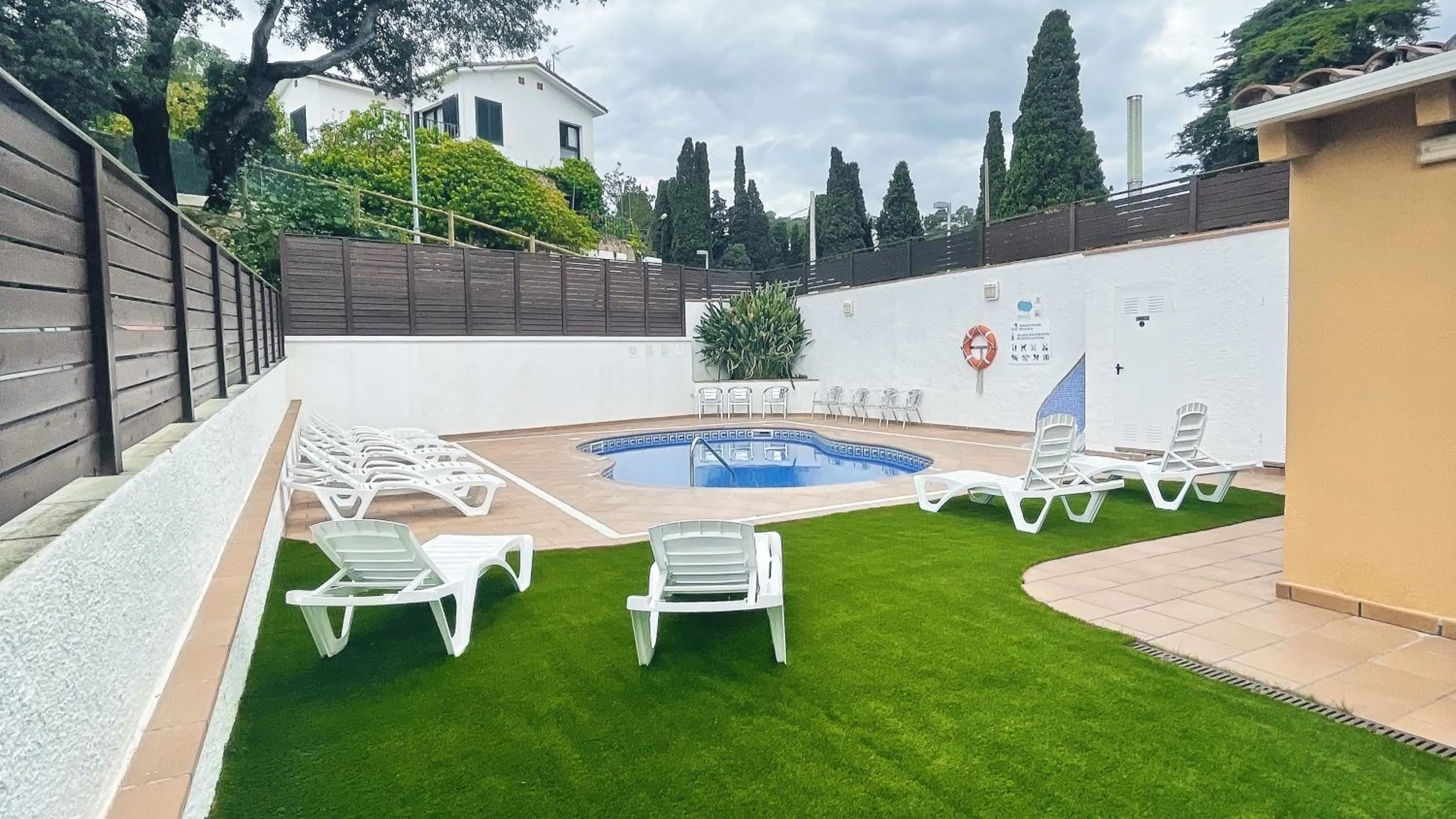 Swimming pool in Hotel Turissa