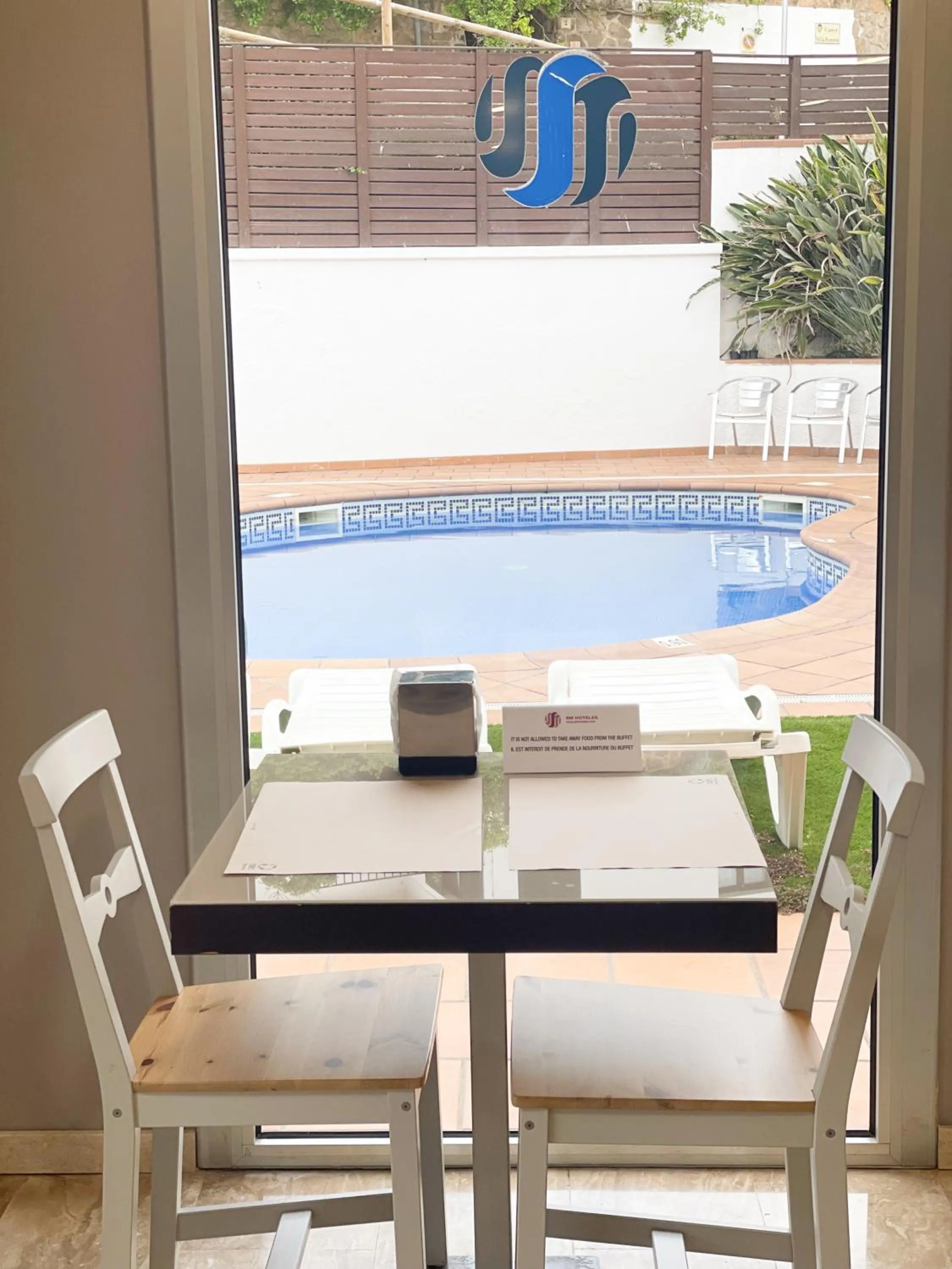 Pool view in Hotel Turissa