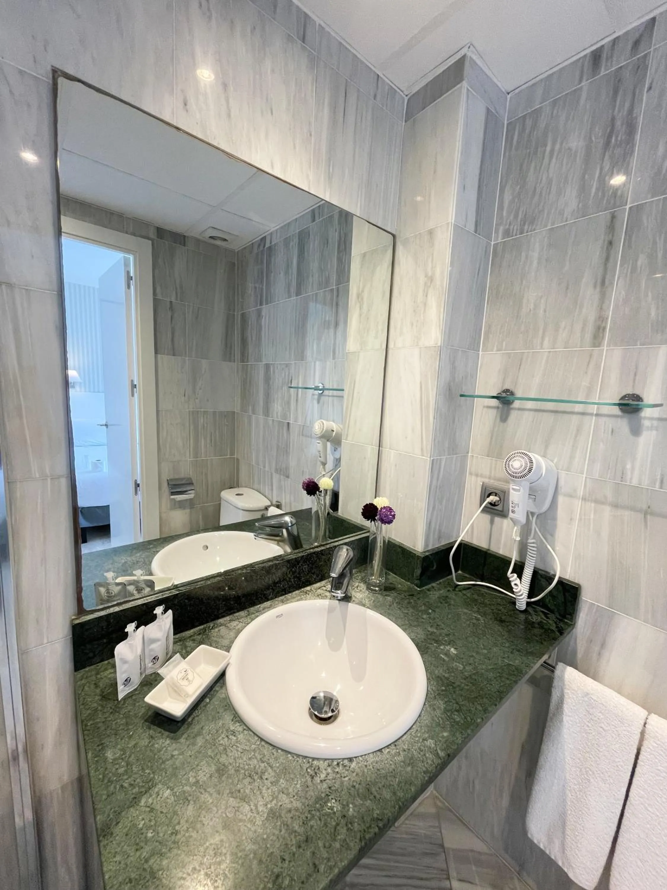 Bathroom in Hotel Turissa