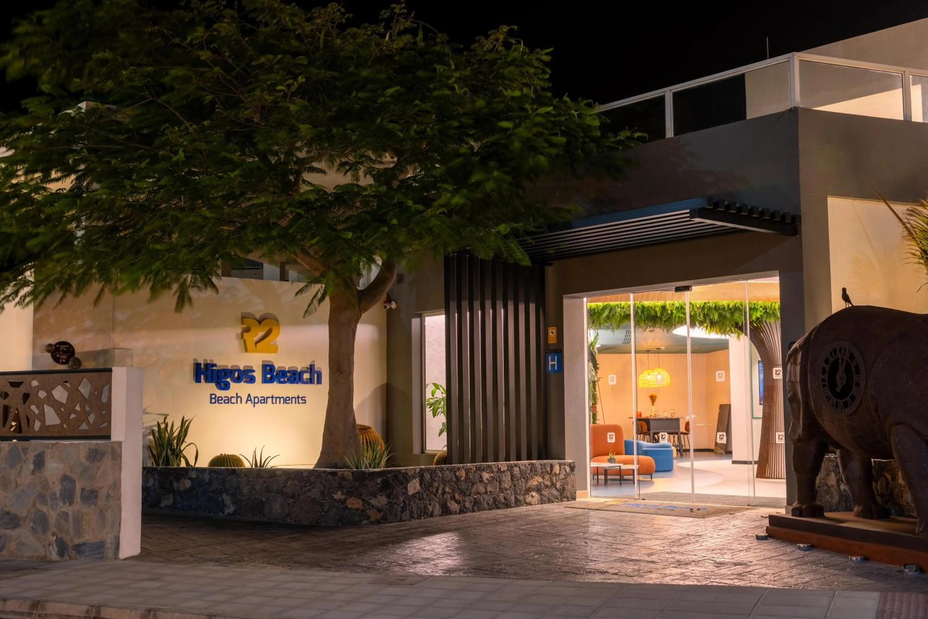 Property building in R2 HIGOS BEACH