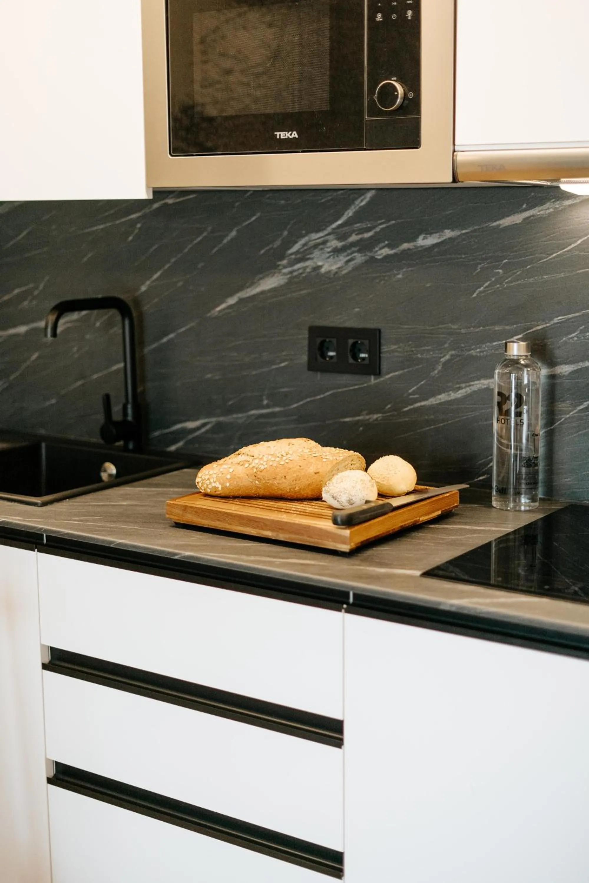 Kitchen or kitchenette in R2 HIGOS BEACH