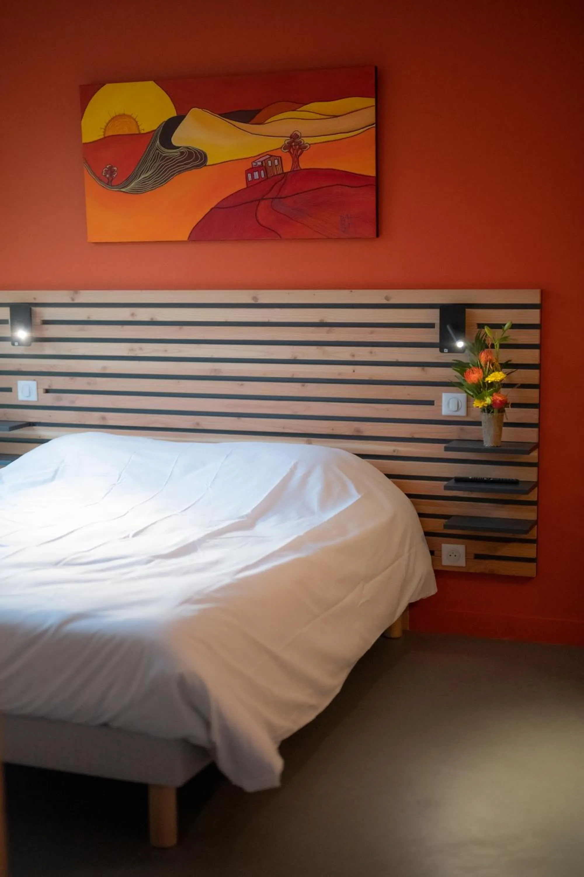 Photo of the whole room, Bed in L'Orée des Sources